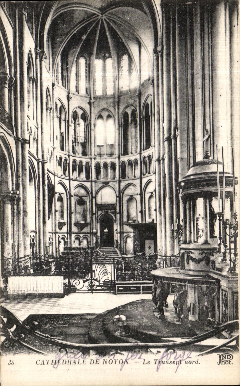 VINTAGE POSTCARD Cathedral of Boundary line the Northern Transept