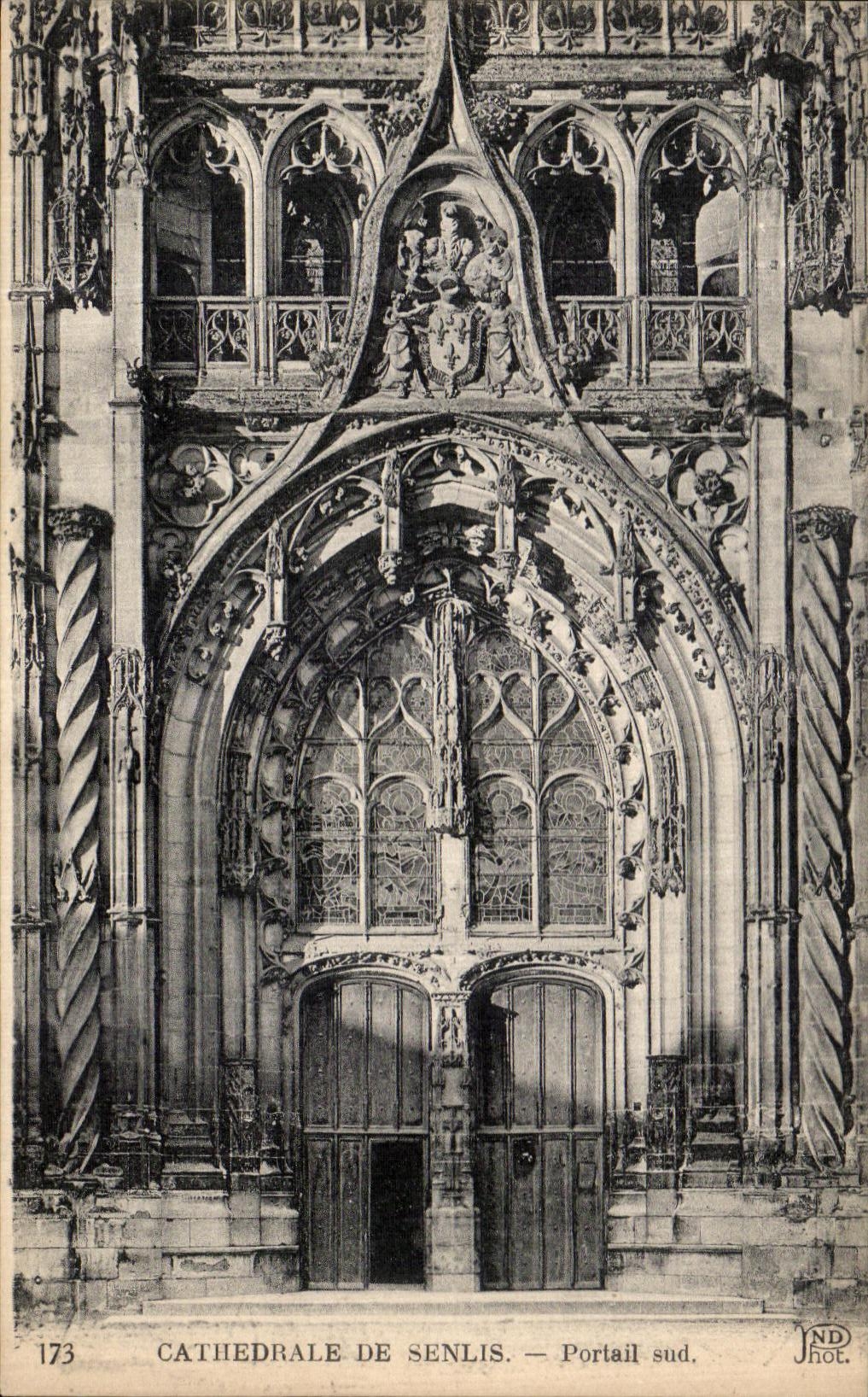 VINTAGE POSTCARD Cathedral of Senlis Southern Gate
