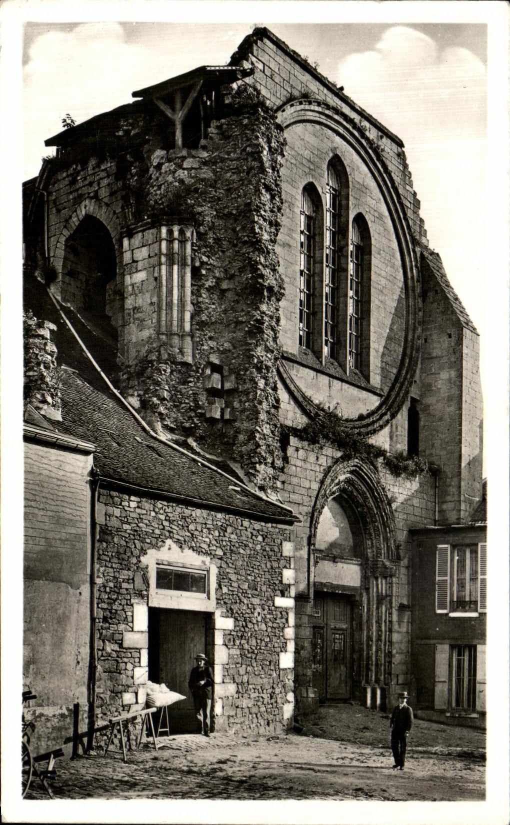 VINTAGE POSTCARD Senlis Old Collegial Holy Frambourg