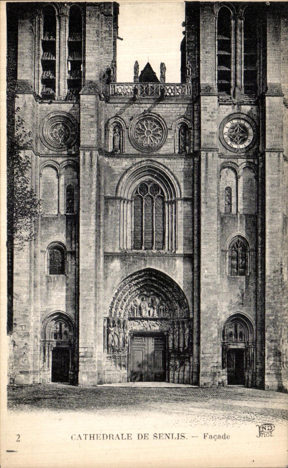 VINTAGE POSTCARD Senlis Cathedral of Senlis Frontage