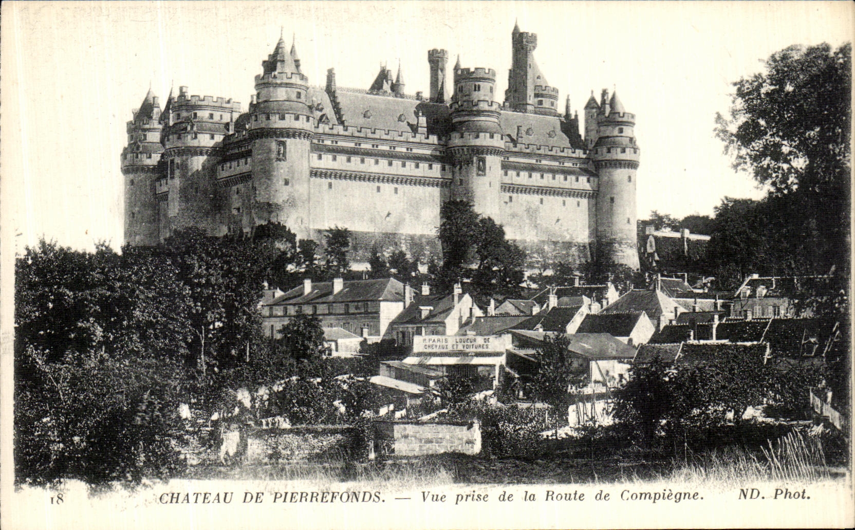 CPA Pierrefonds Vue Prise de la Route de Compiegne
