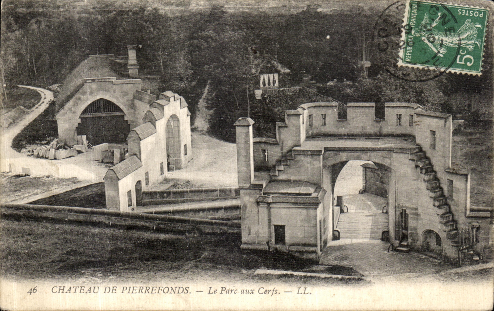 CPA Chateau de Pierrefonds Le Parc aux Cerfs