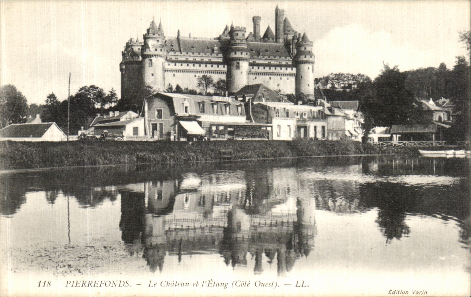 CPA Chateau de Pierrefonds et l Etang Cote Ouest