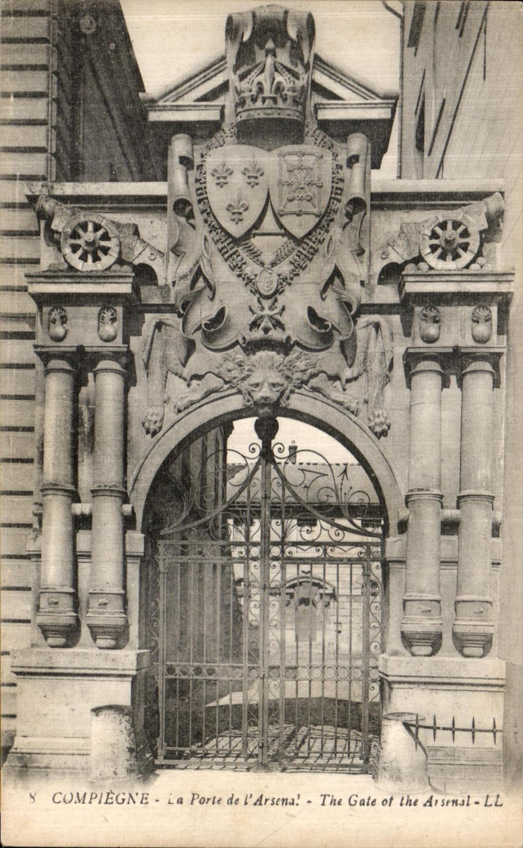 VINTAGE POSTCARD Compiegne the Gate of L Arsenal
