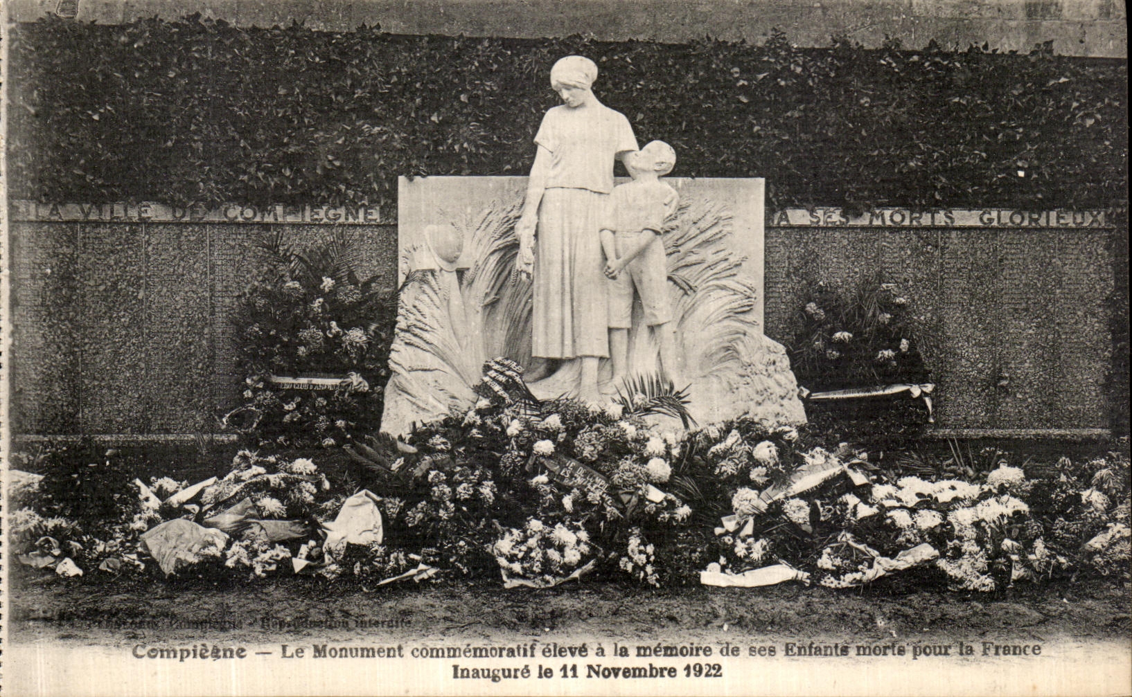 POSTAL Compiegne de la VENDIMIA que el monumento de Commemoralif levanto con la memoria de los ninos de su Morie para el pliegue