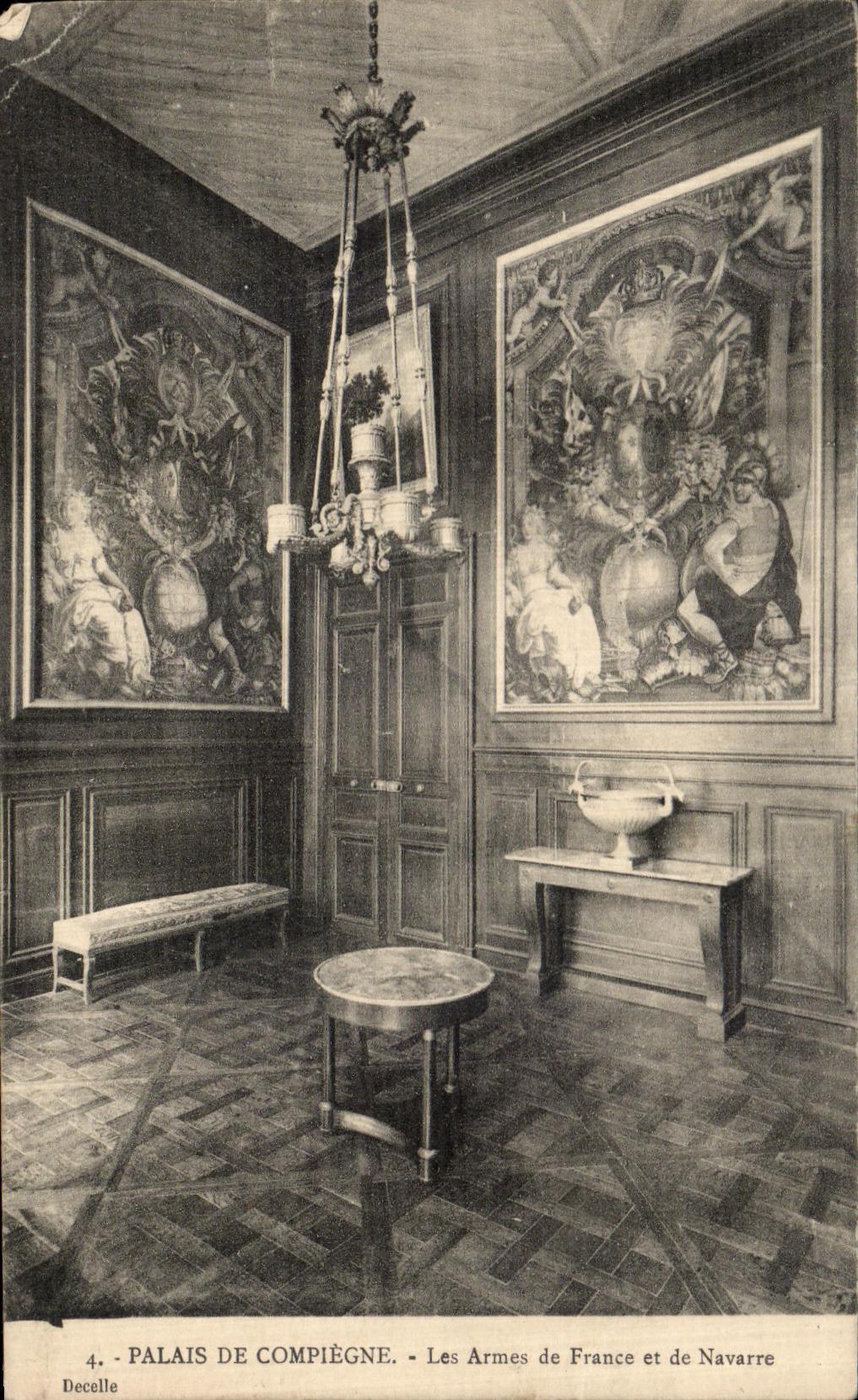 VINTAGE POSTCARD Palate of Compiegne Weapons of France and Navarre
