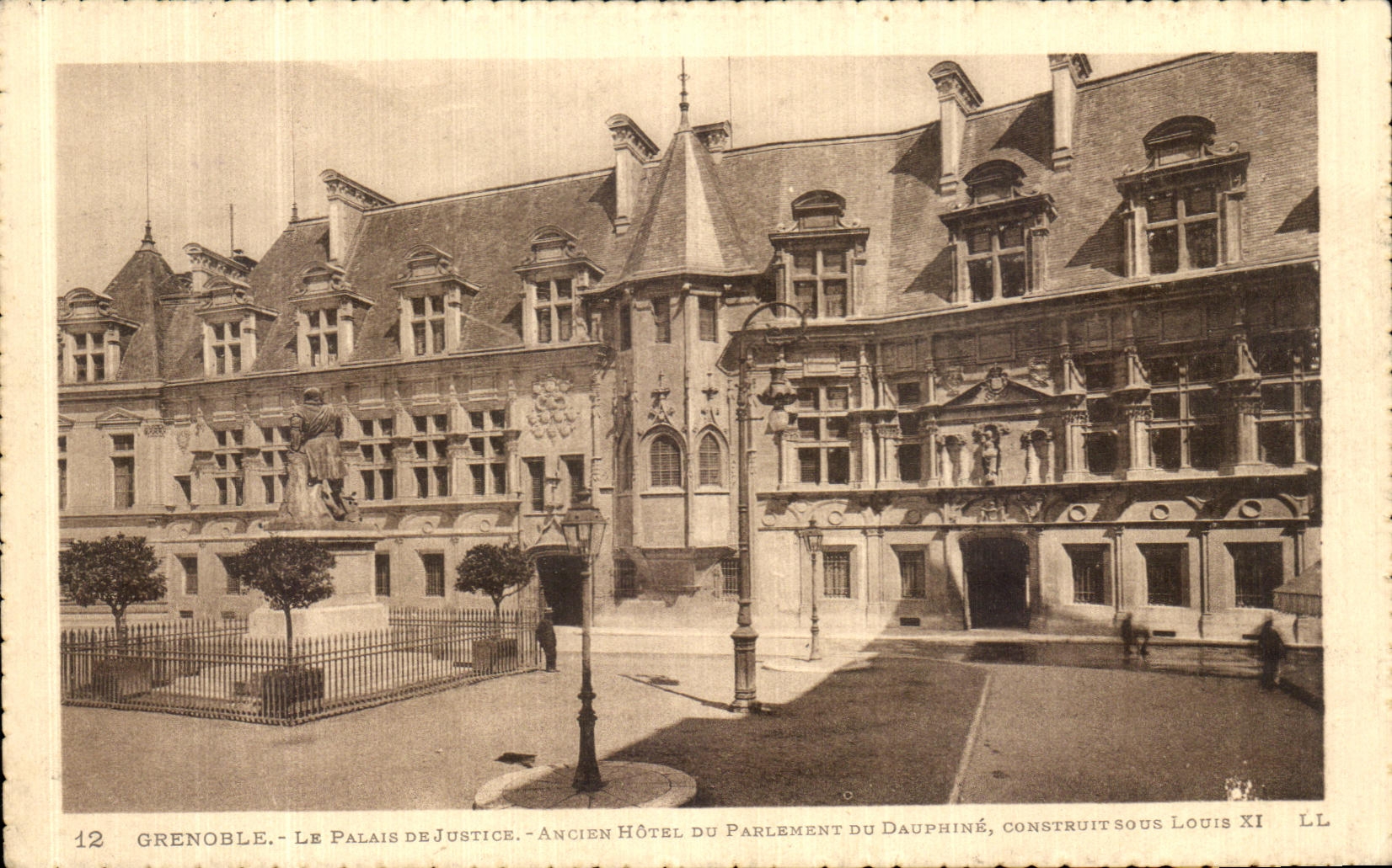 VINTAGE POSTCARD Grenoble Law courts Old Hotel of the Parliament of the Dauphine one