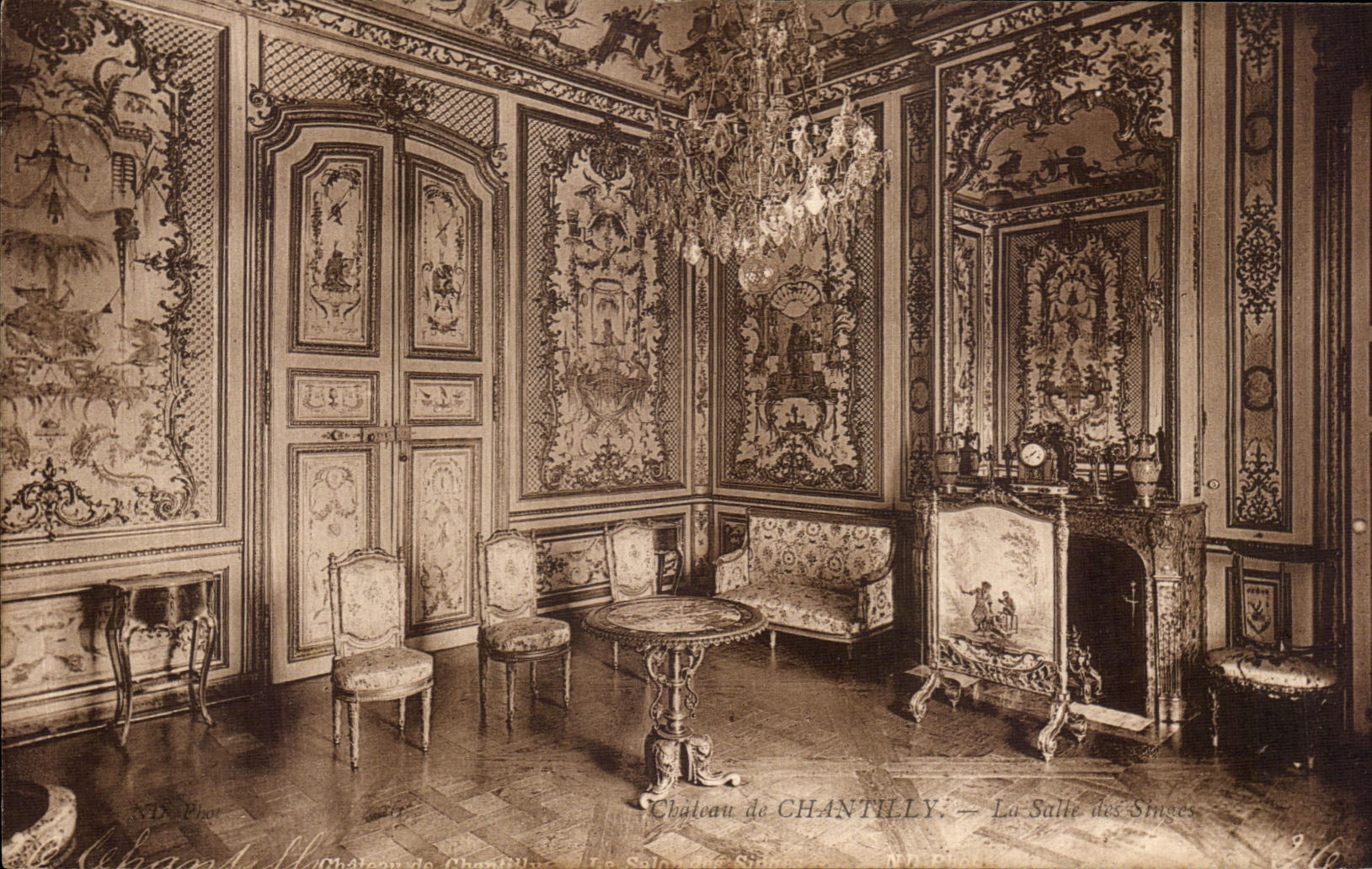 CPA Chateau de Chantilly La Salle des singes