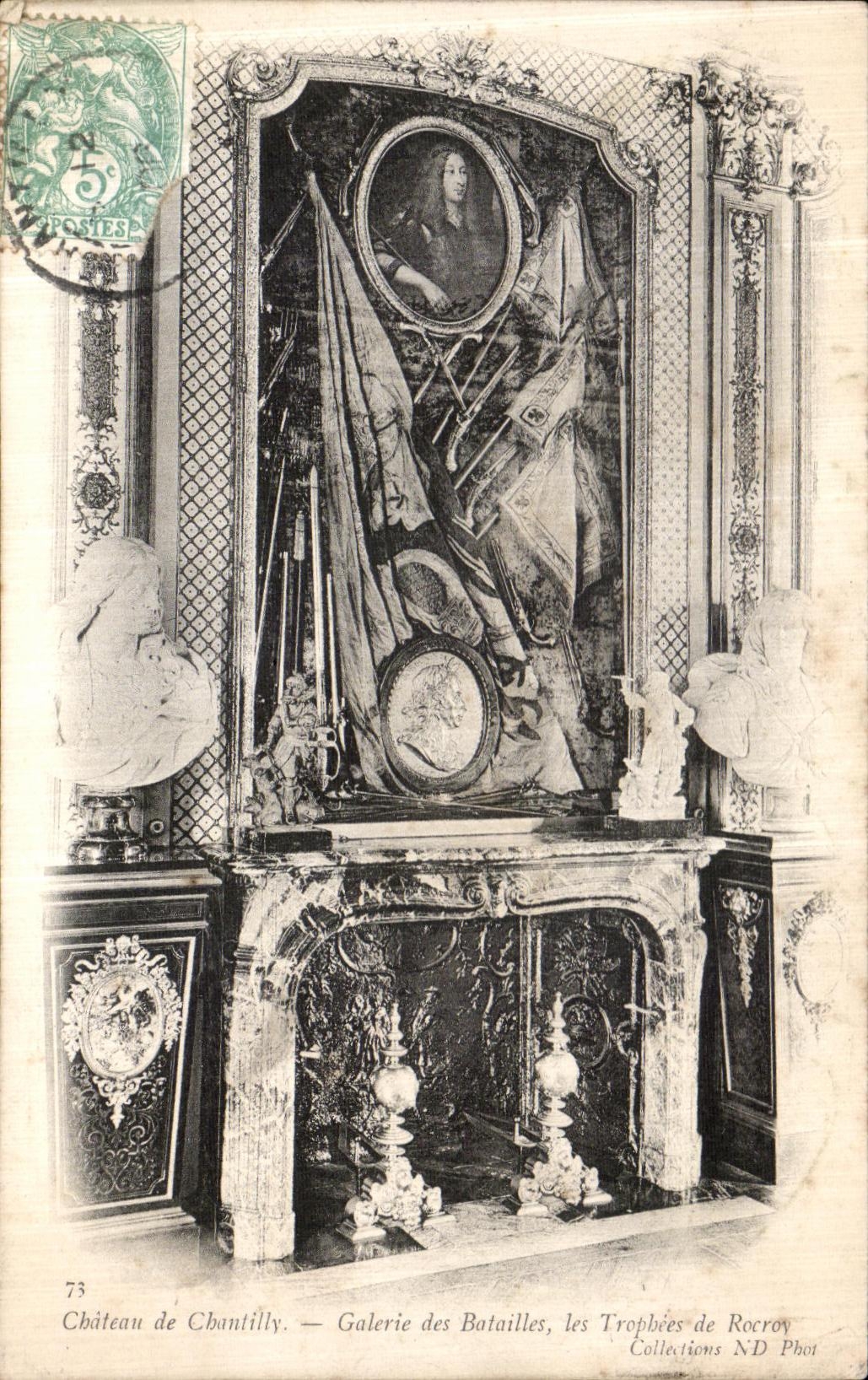 CPA Chateau de Chantilly Galerie des Batailles les Trophees de Rocroy