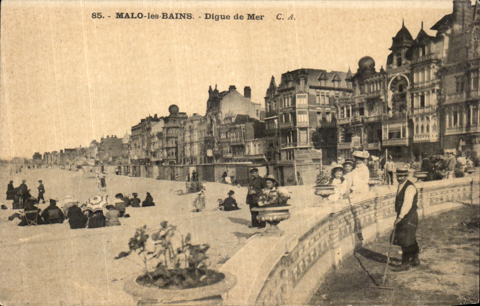 VINTAGE POSTCARD Malo baths the Dam Of Sea
