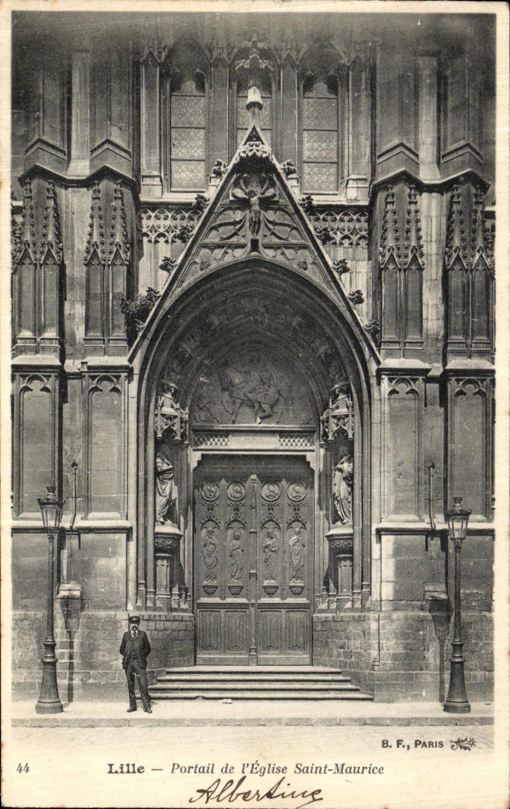 VINTAGE POSTCARD Lille Gate of L Church Maurice Saint