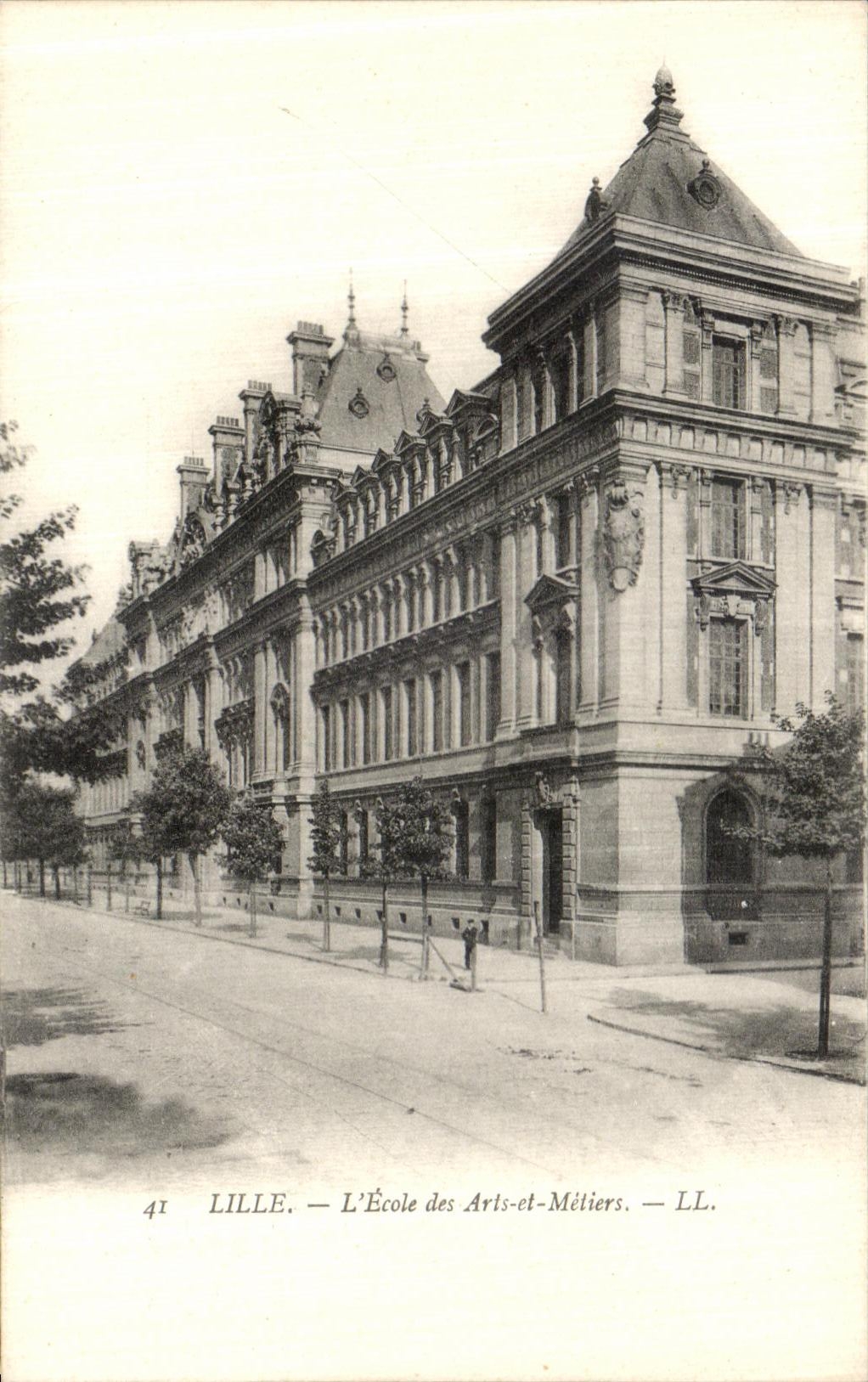 VINTAGE POSTCARD Lille LEcole of Arls And Metiers