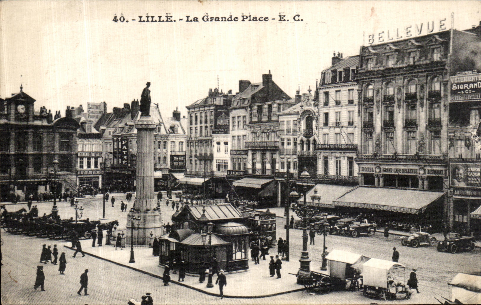 VINTAGE POSTCARD Lille the Great Place