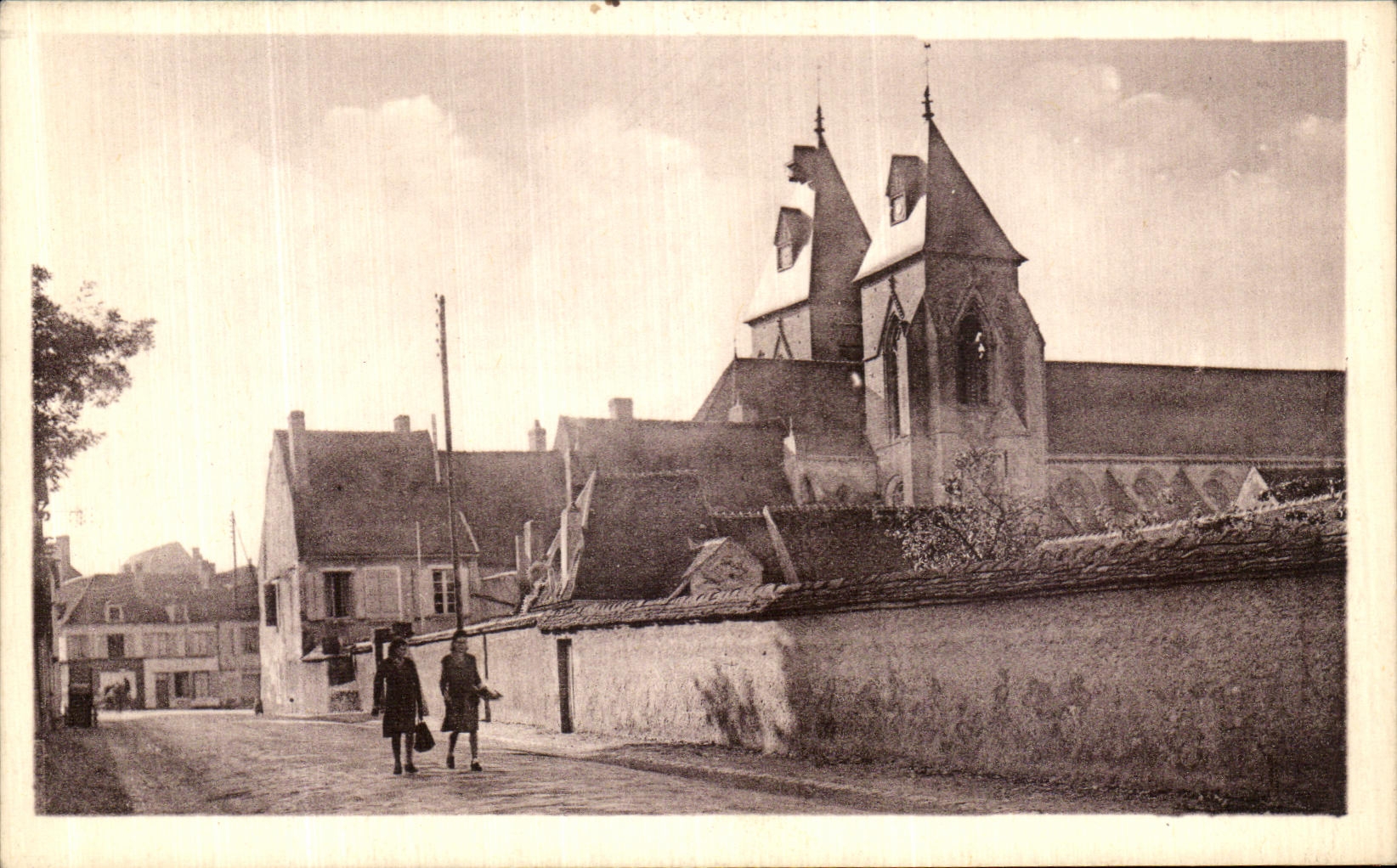 VINTAGE POSTCARD Varzy Road D Auxerre