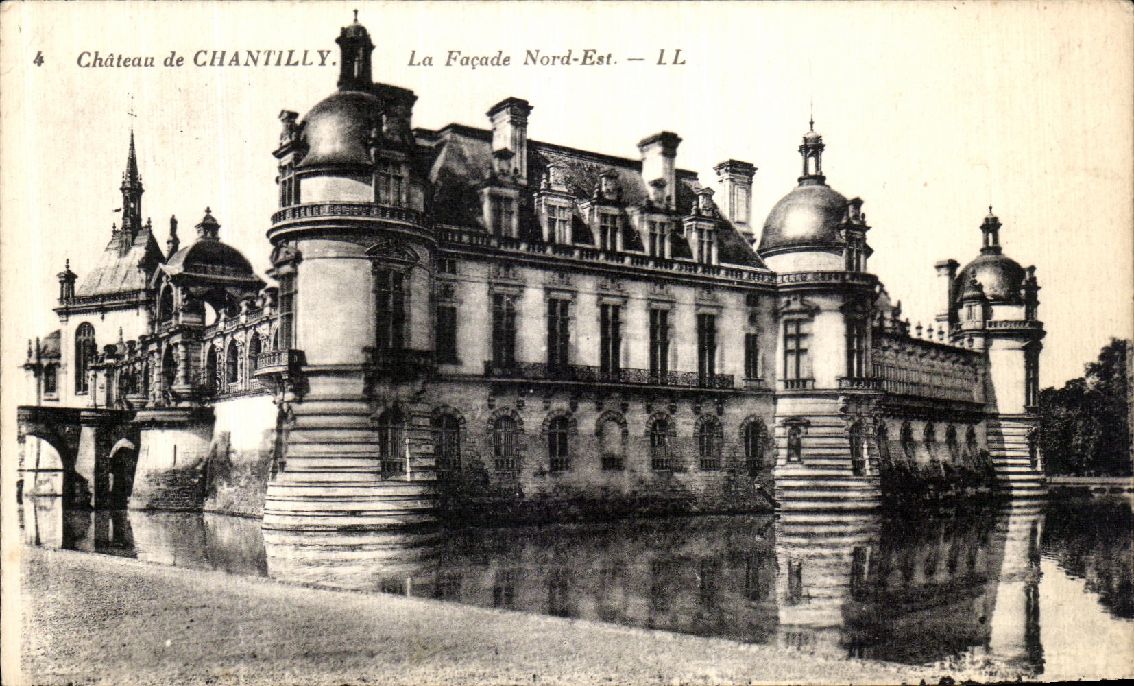 CPA Chantilly La Facade Nord Est
