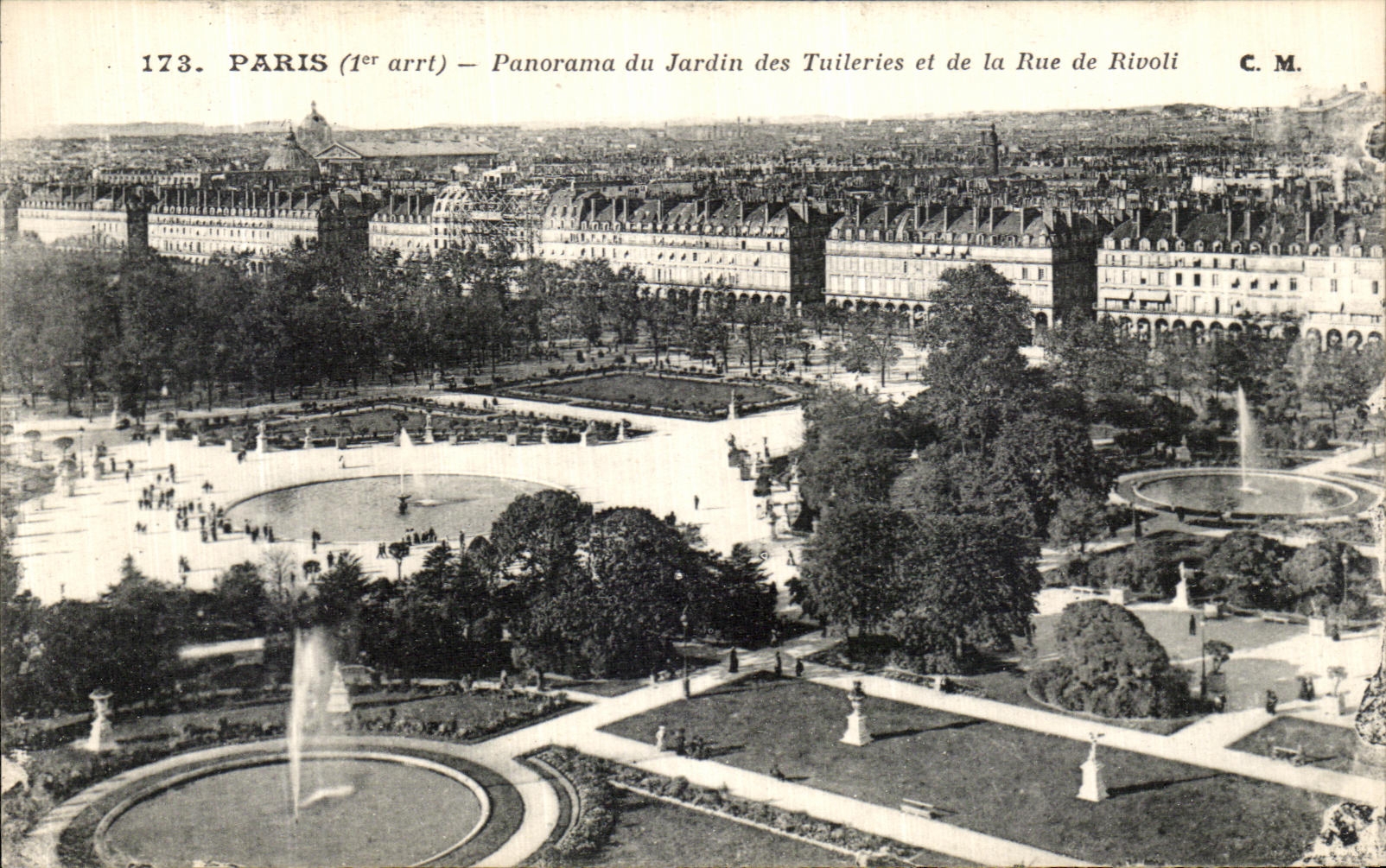 CPA Paris Panorama du Jardin des Tuileries et de la Rue de Rivoil