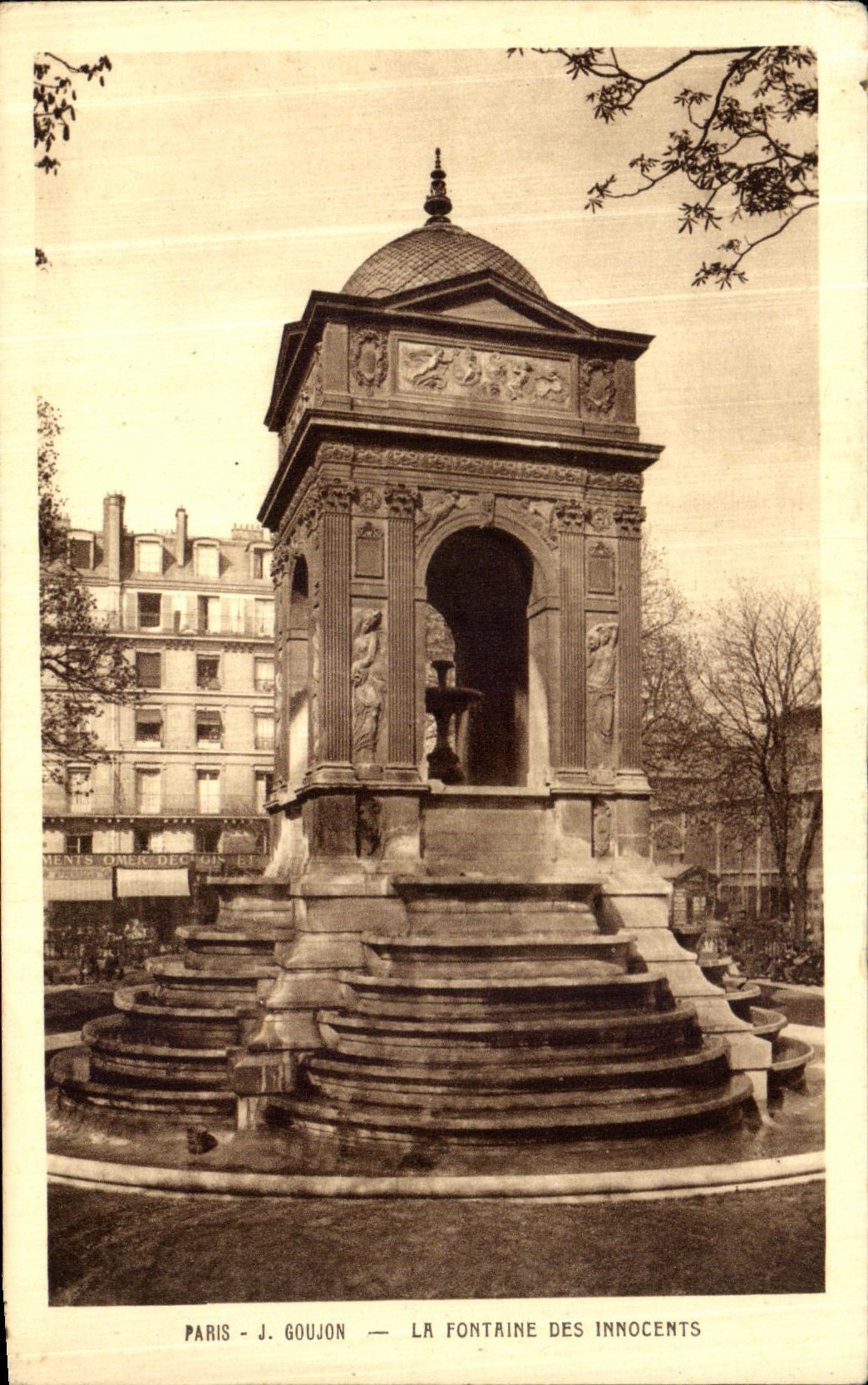 VINTAGE POSTCARD Paris Pin the fountain Of the Innocent ones