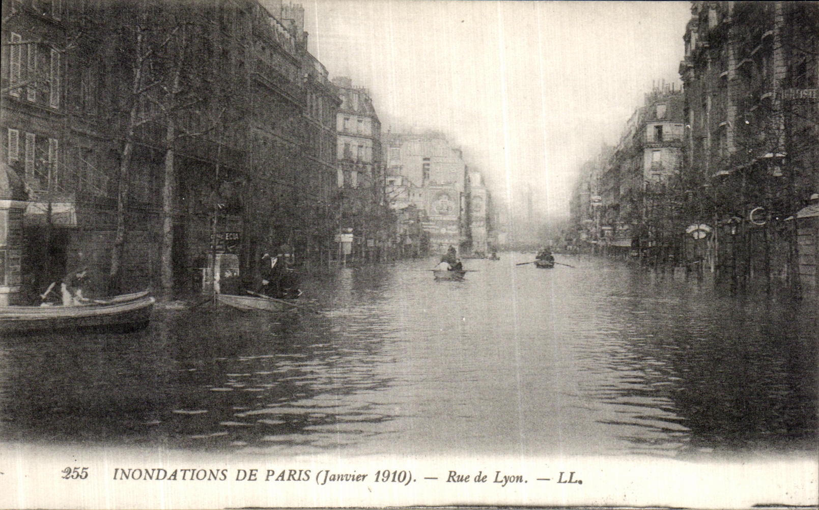 CPA Inondations De Paris Rue de Lyon Janvier 1910