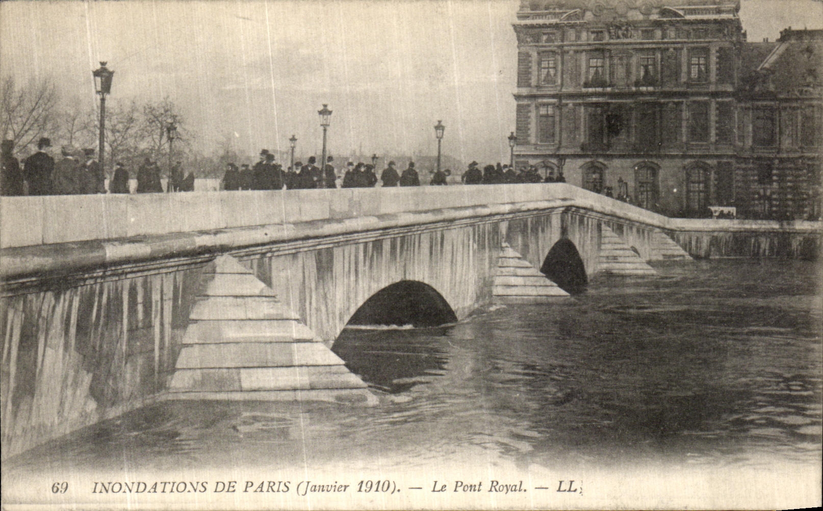 CPA Inondations De Paris Le Pont Royal Janvier 1910