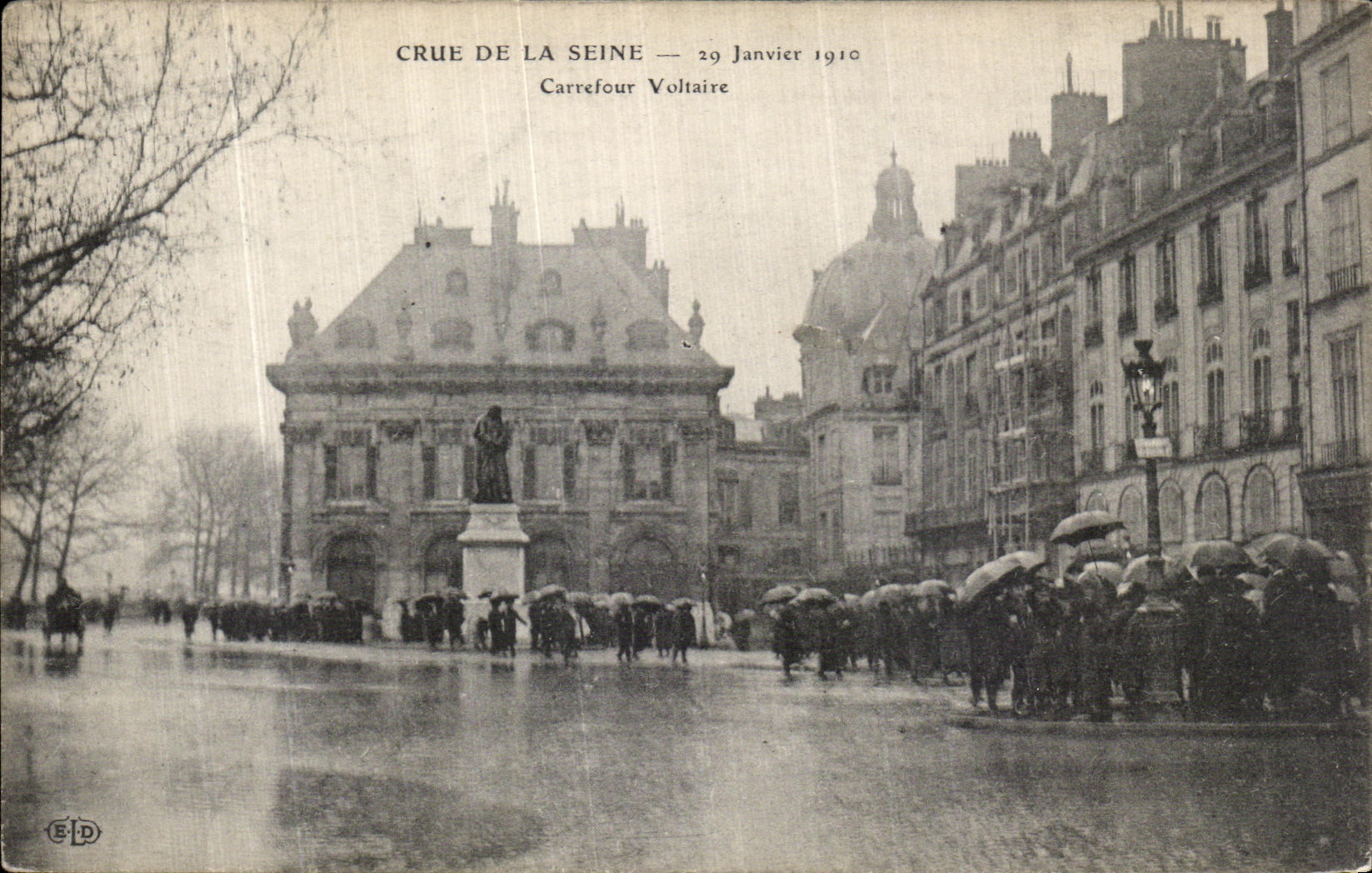 CPA Crue De La Seine Janvier Carrefour Voltaire