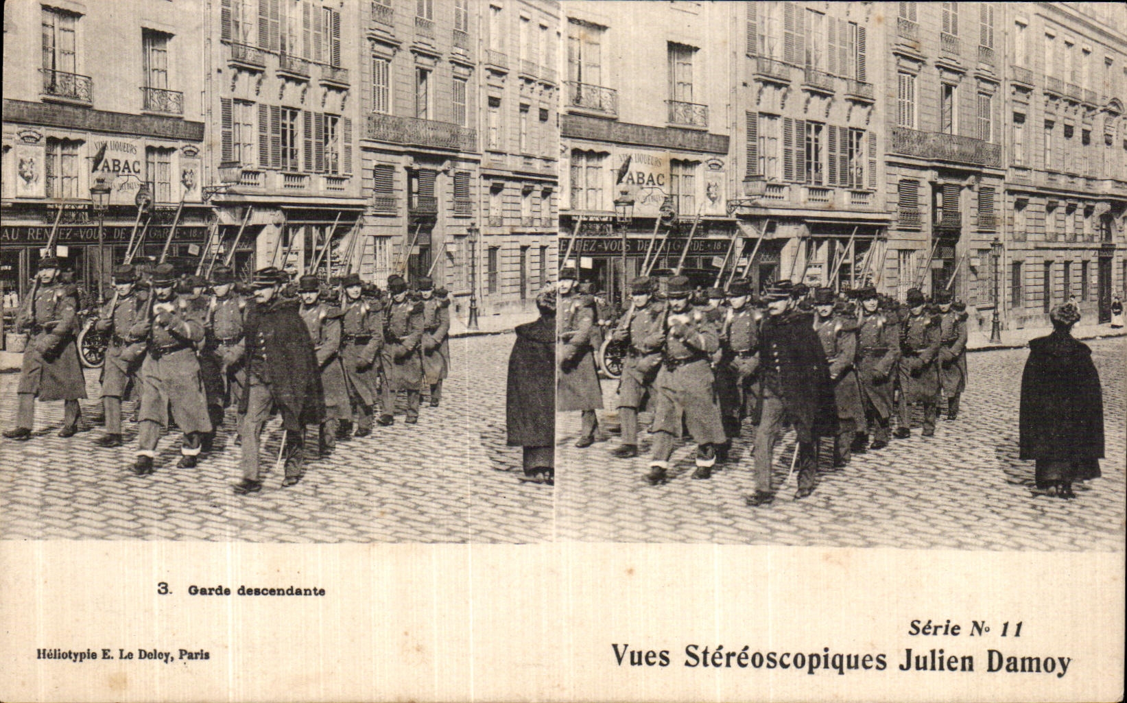 CPA Vue Steresoscopiques Julien Damoy Paris Garde descendante Militaria