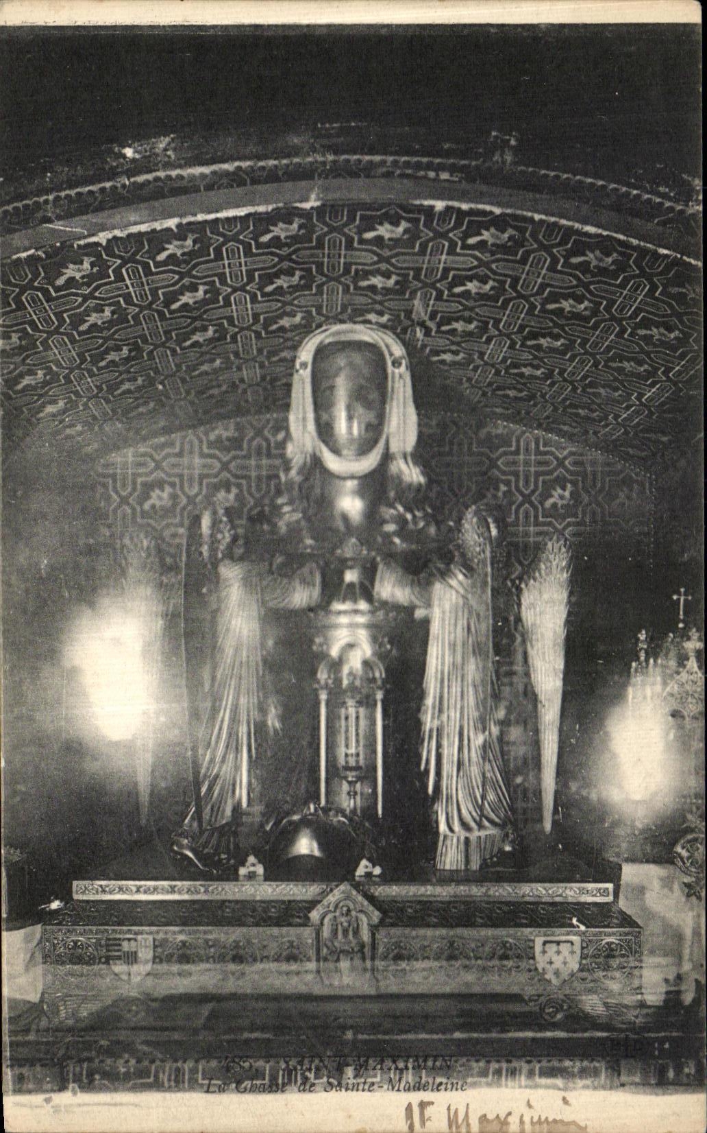 VINTAGE POSTCARD Paris drives out It Sainte Madeleine Saint Maximin