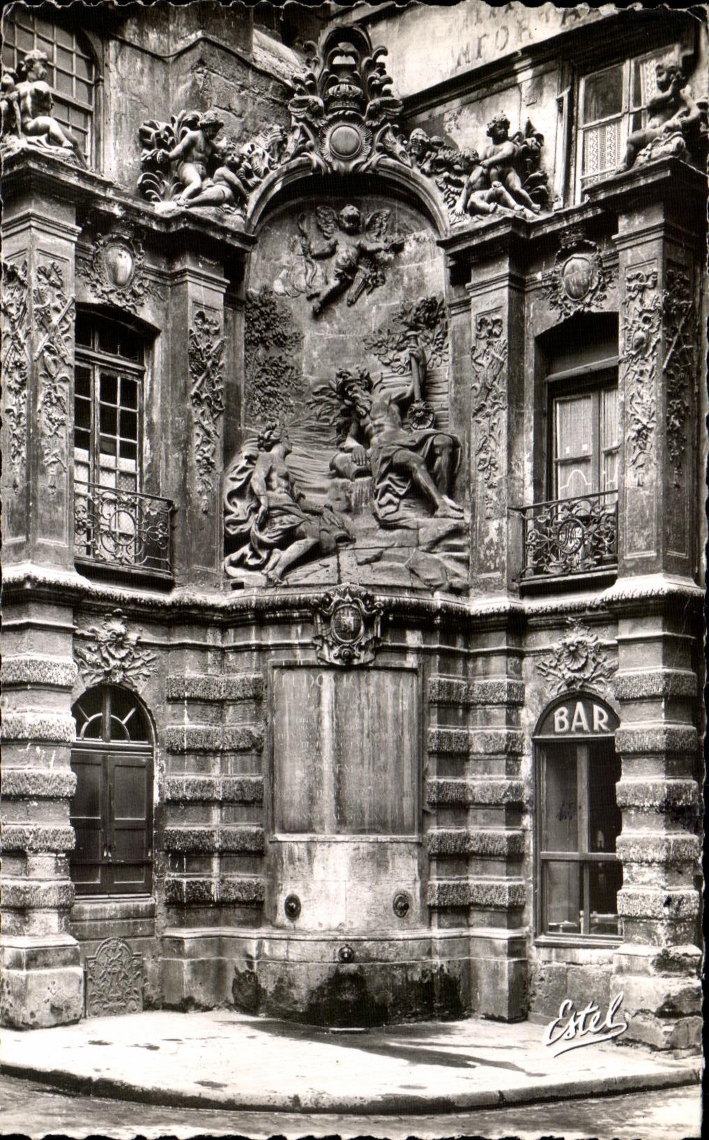 VINTAGE POSTCARD Rouen Fountain Alphee Monument and Arethuse