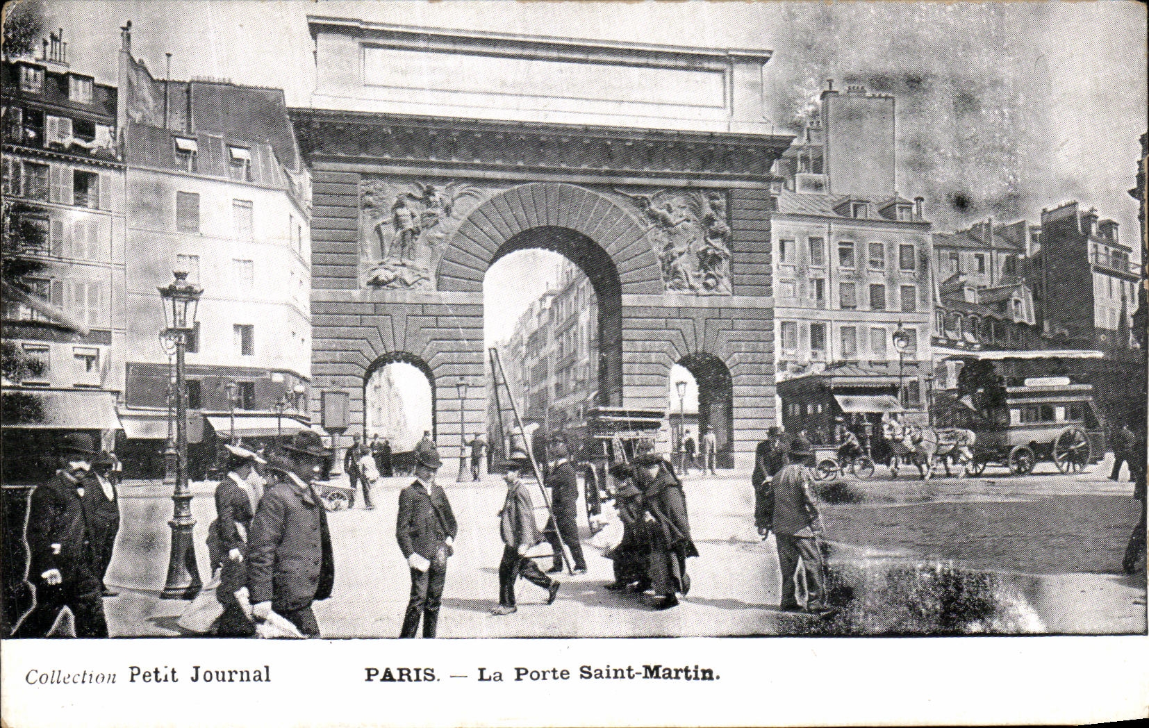 VINTAGE POSTCARD Paris the Gates Holy Martin