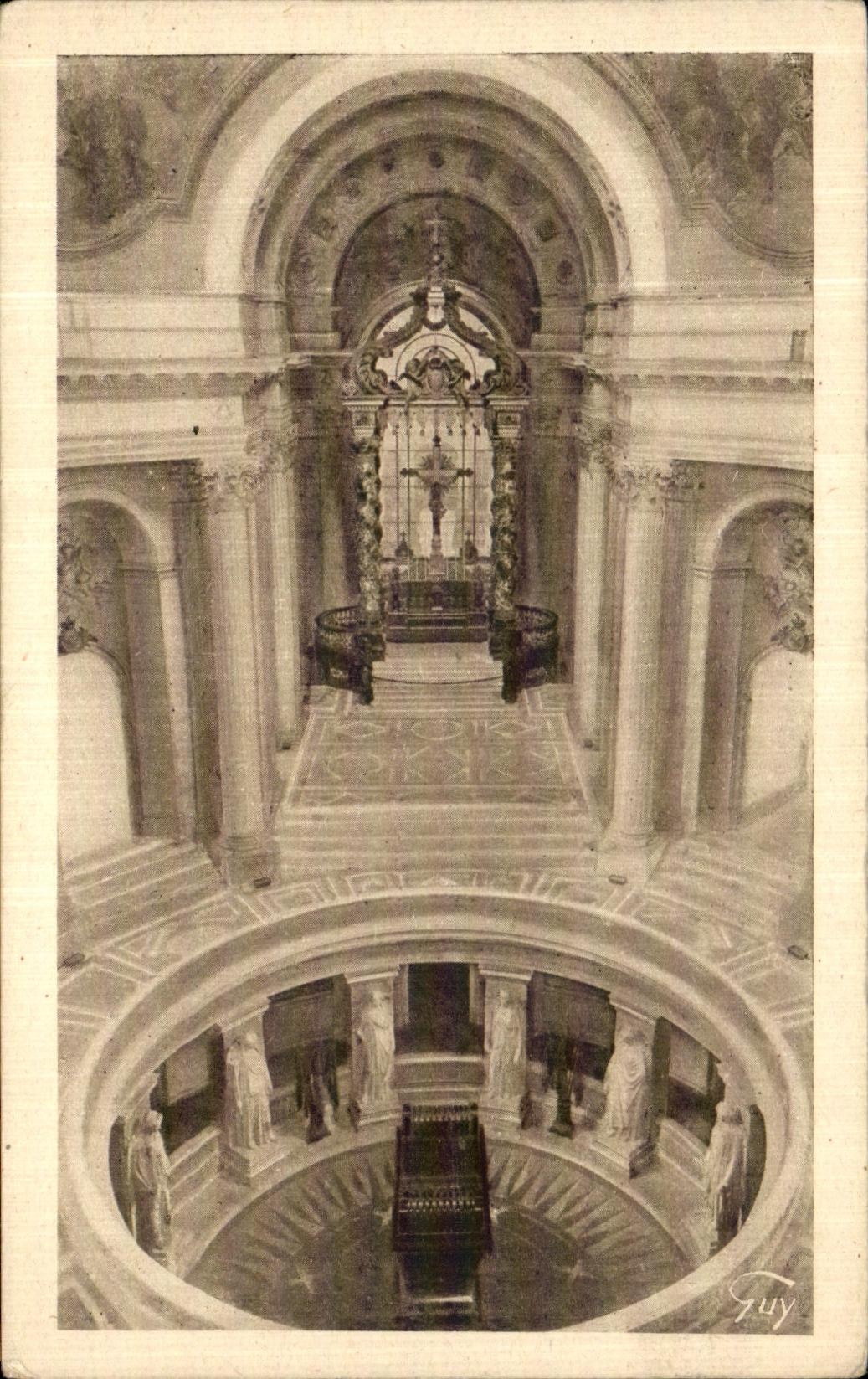 VINTAGE POSTCARD Paris La Chapelle and the Tomb of Napoleon 1st