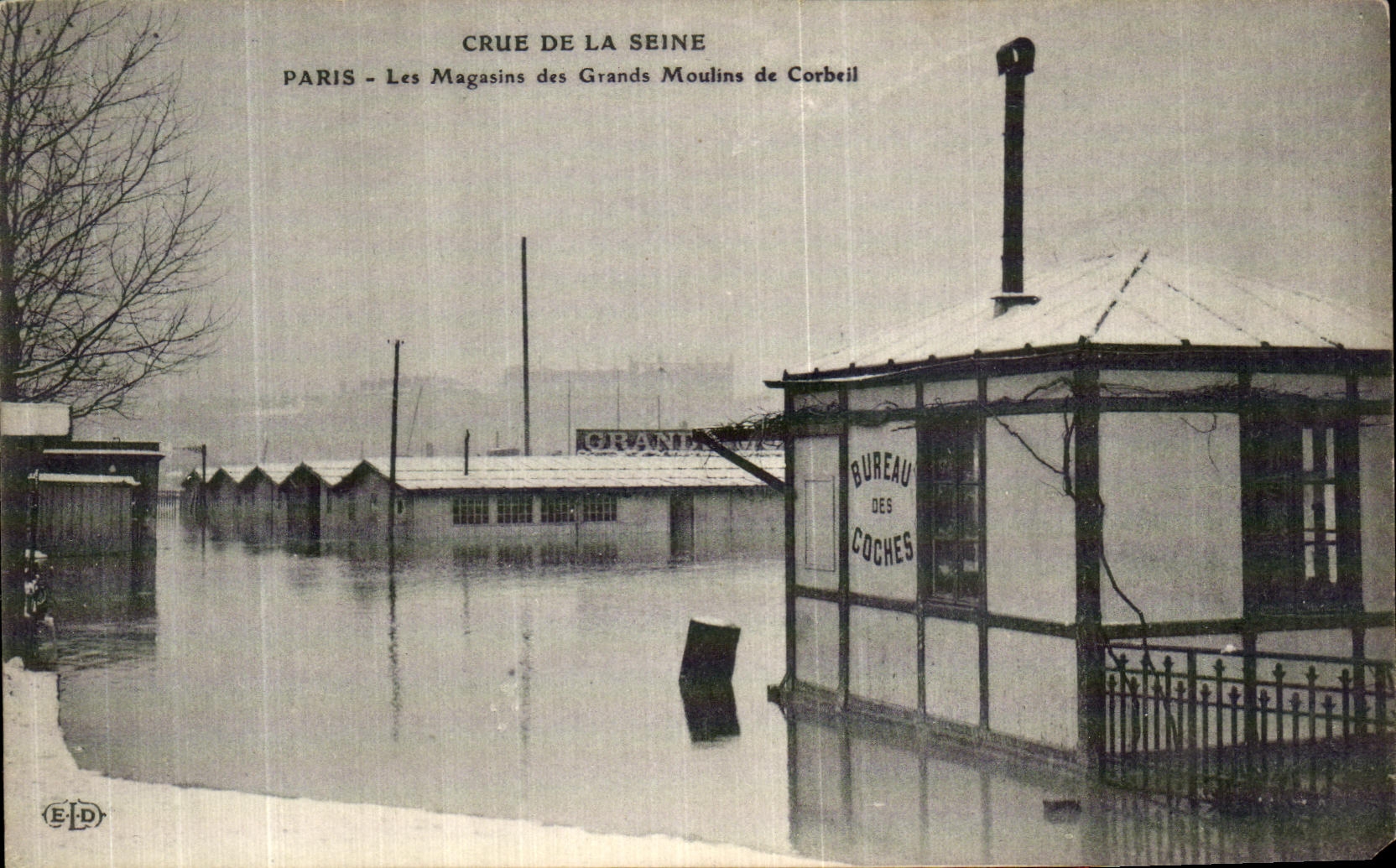 CPA Paris Crue De la Seine Les Magasine des Grands Moulins de Corbeil