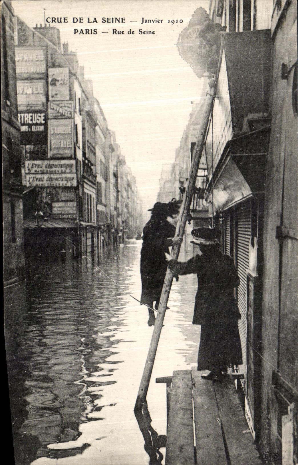 CPA Paris Crue De la Seine Janvier 1910 Rue de Seine