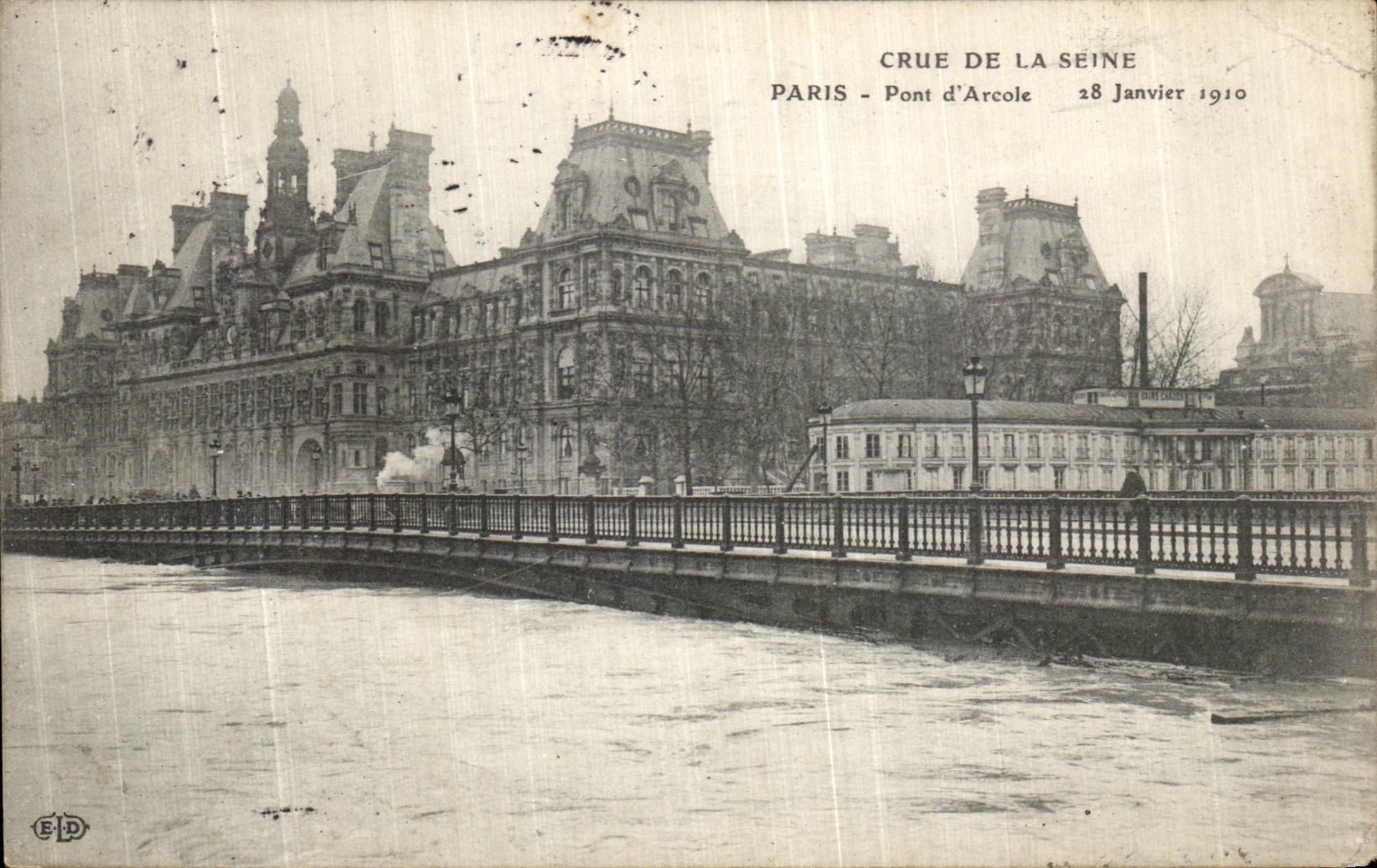 CPA Paris Crue De la Seine Pont d Arcole
