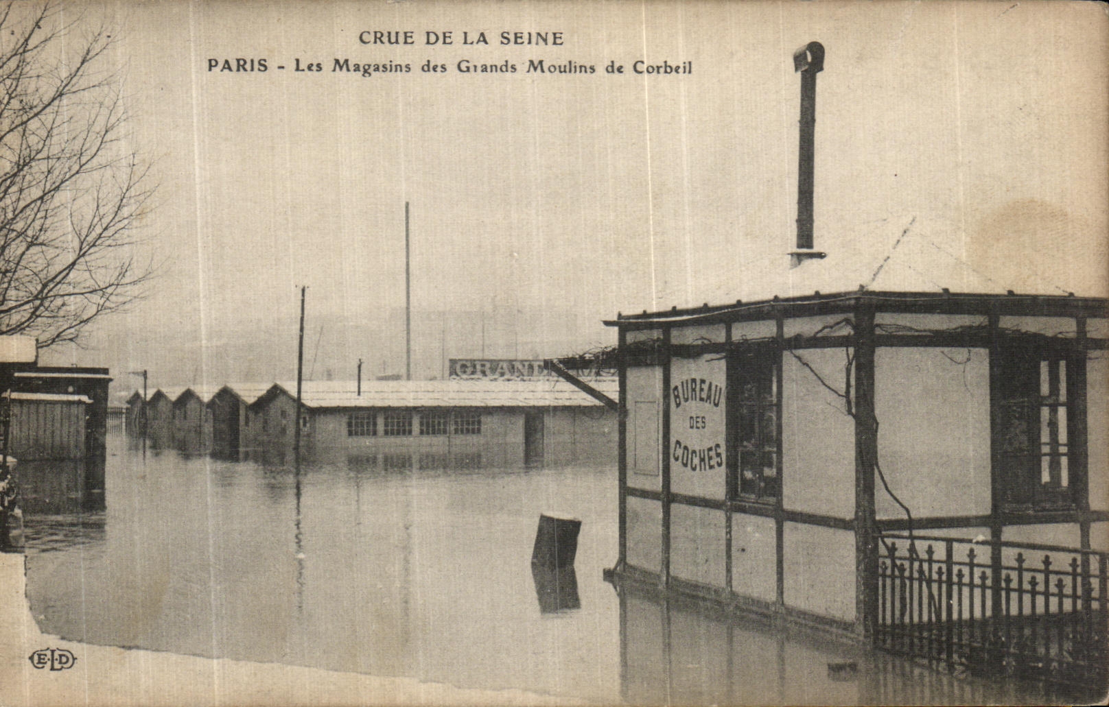 CPA Paris Crue De La Seine Les Magasins des Grands Moulins de Corbeil