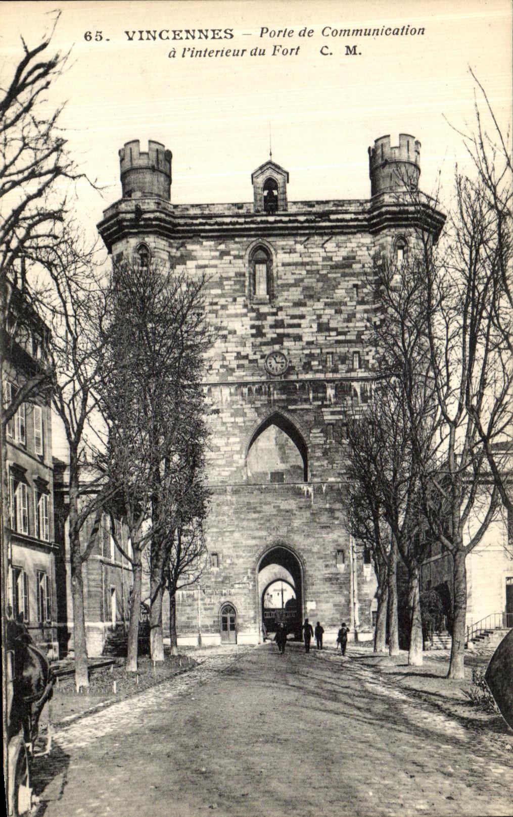 La POSTAL Vincennes de la VENDIMIA lleva la comunicacion tiene L interior de la fortaleza