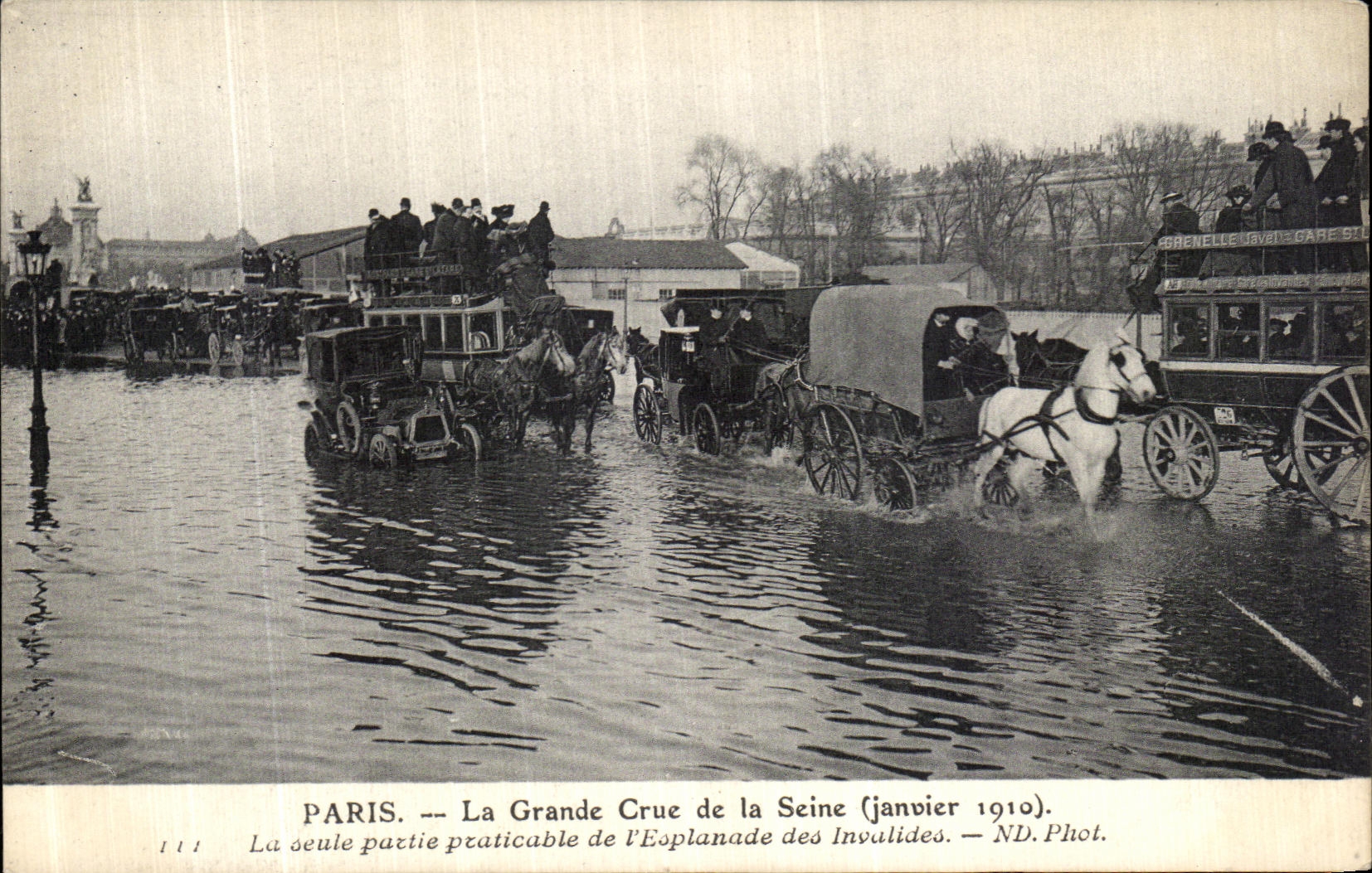 VINTAGE POSTCARD Paris the Great Rising of the Seine the only practicable part of L esplanade of the Invalids