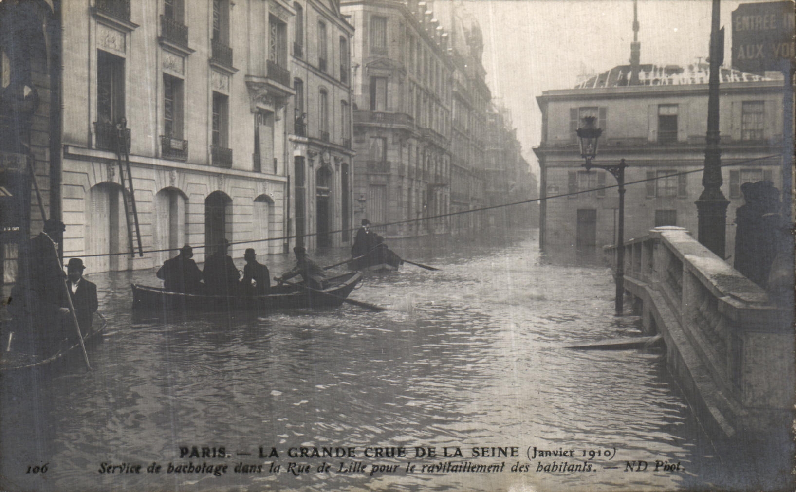 VINTAGE POSTCARD Paris the Great Rising of the Seine Service of cramming in the street of Lille for the supply of the inhabitants