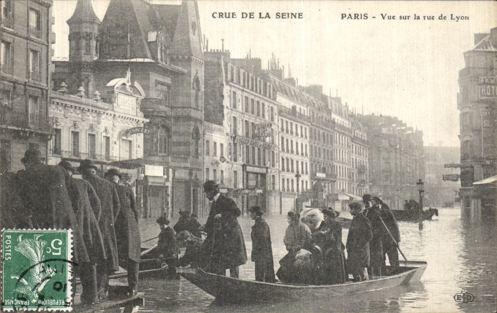 VINTAGE POSTCARD the Rising Of the Seine Paris Seen On the Sight of Lyon
