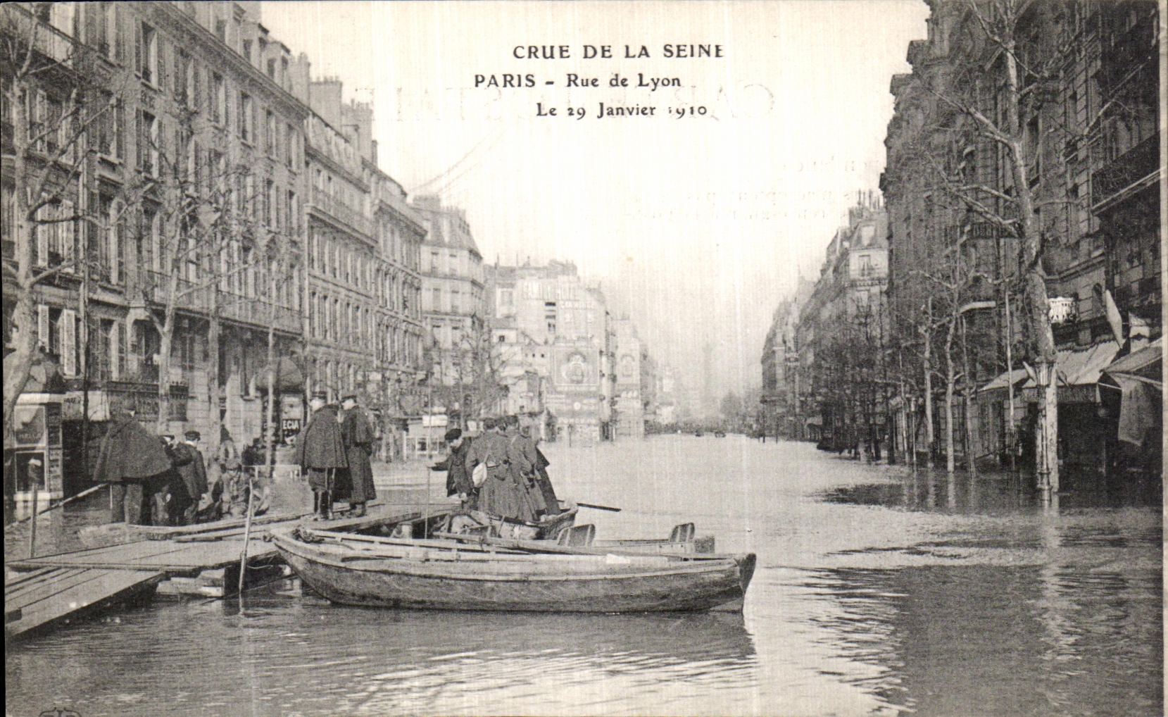 VINTAGE POSTCARD the Rising Of the Seine Paris Street of Lyon