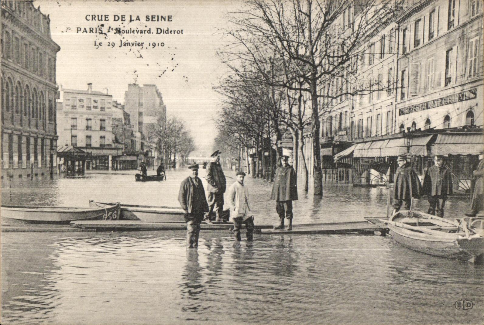 VINTAGE POSTCARD the Rising Of the Seine Paris Diderot Boulevard