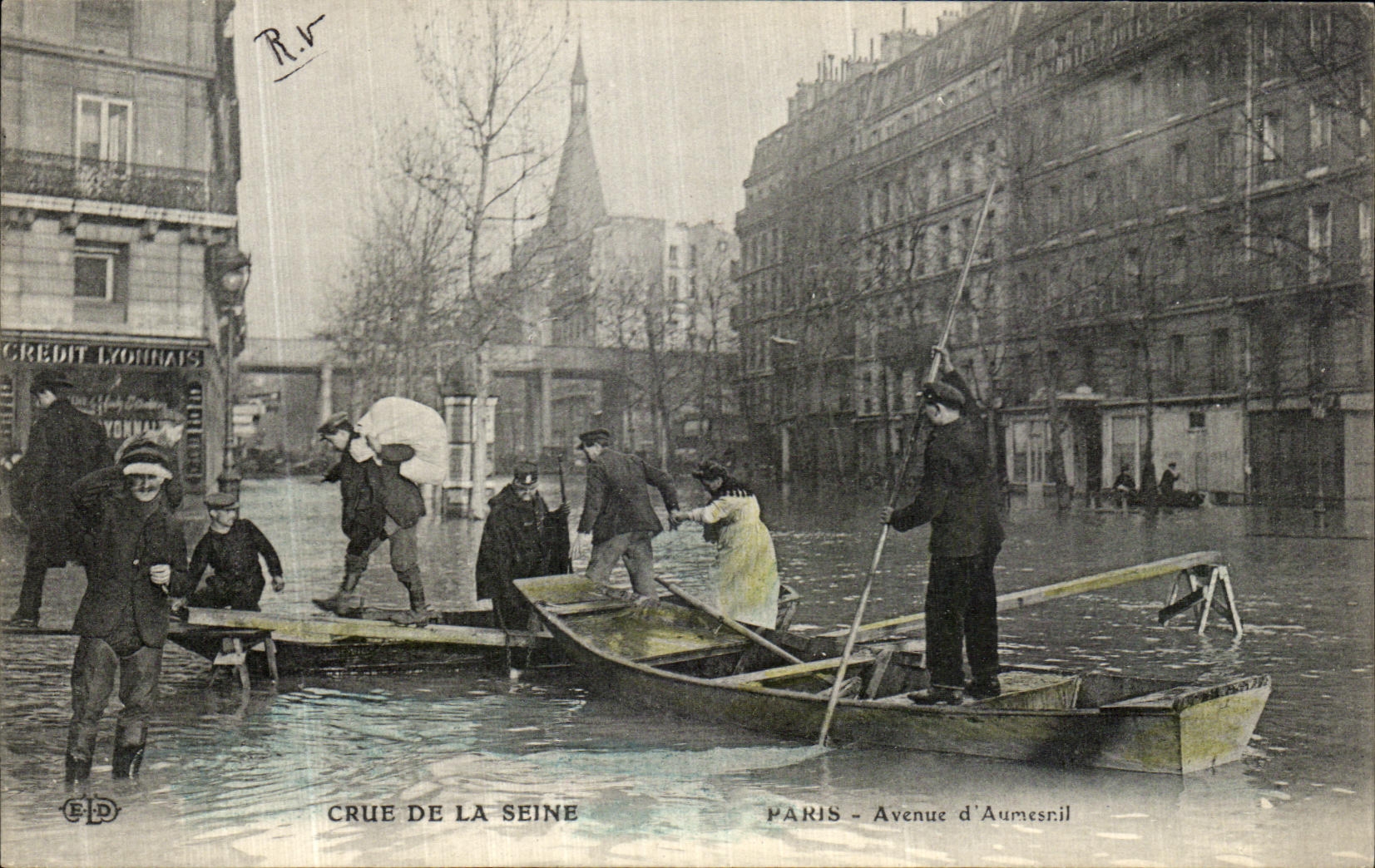 CPA La Crue De La Seine Paris Avenue d Ausmesnil Daumesnil