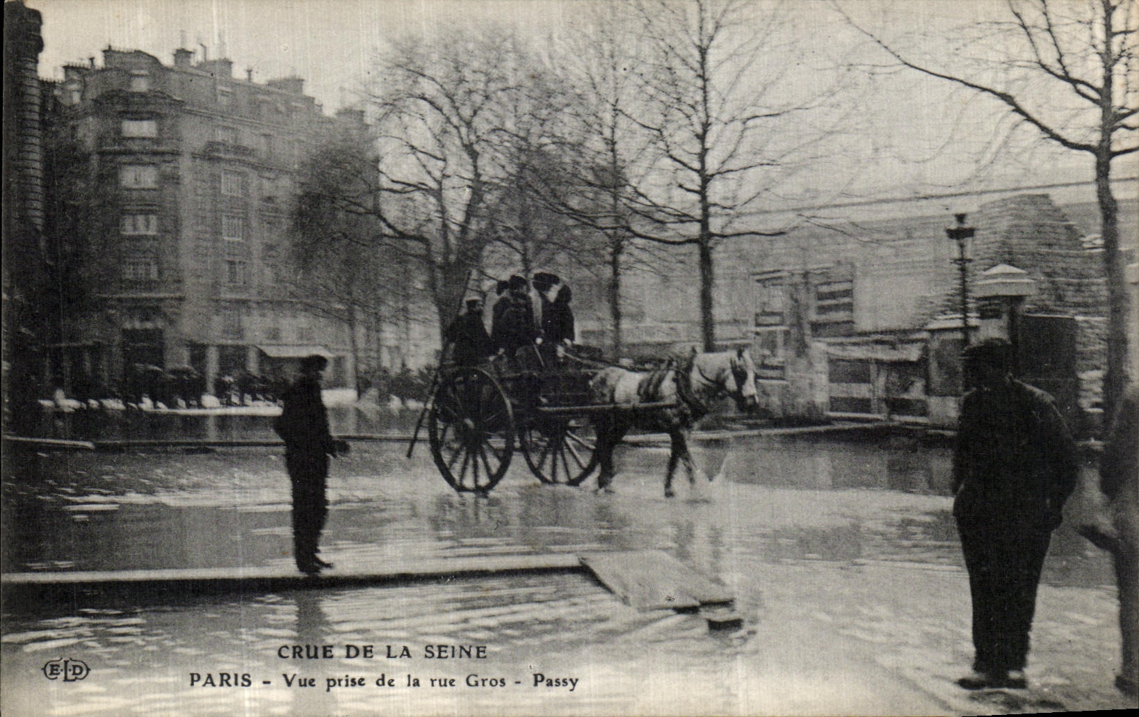 VINTAGE POSTCARD the Rising Of the Seine Paris Seen from of the Street Large Passy