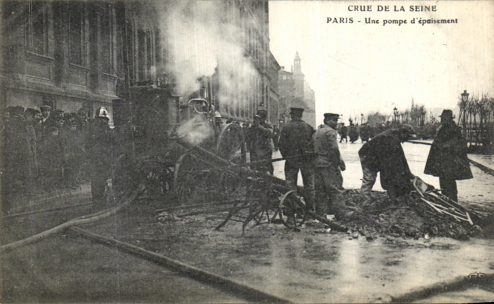 VINTAGE POSTCARD the Rising Of the Seine Paris a Pump D exhaustion Firemen