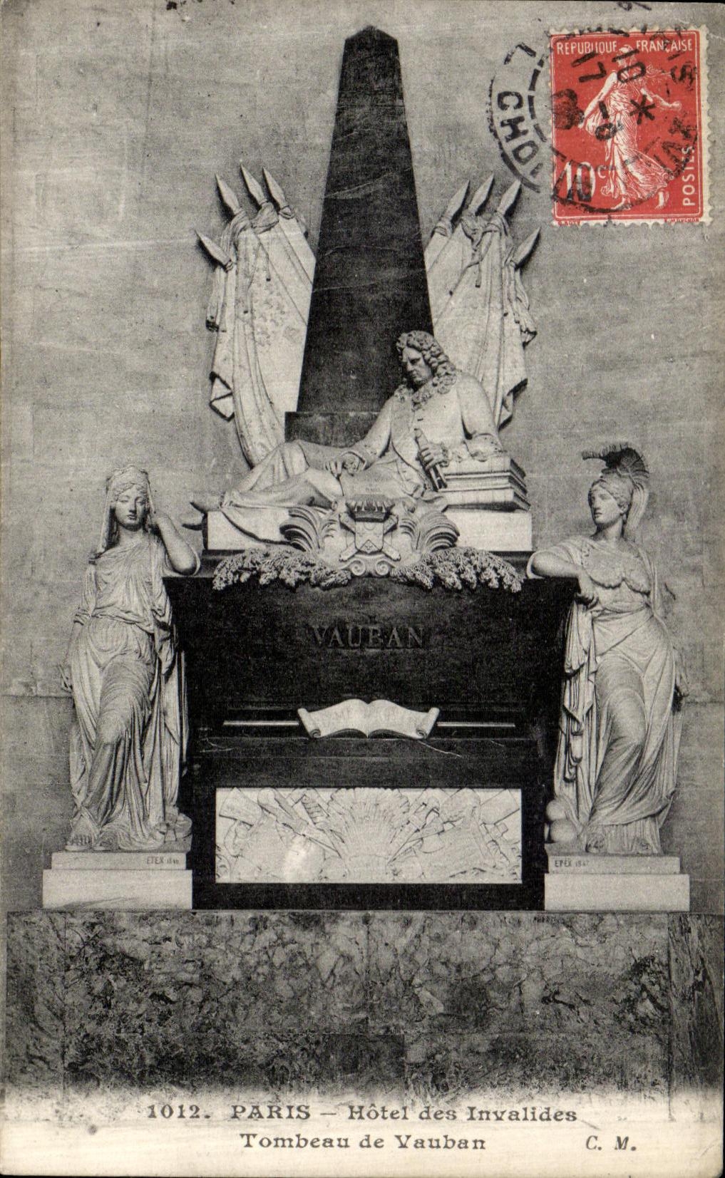 VINTAGE POSTCARD Paris Hotel of the Invalids Tomb of Vauban