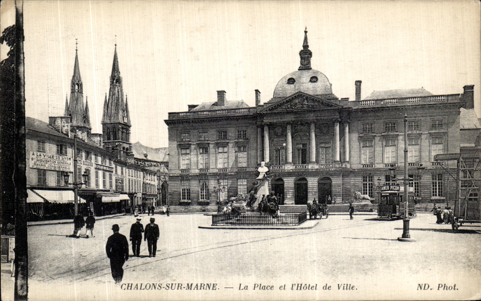 VINTAGE POSTCARD Trawl nets On the Marne the Place and L Town hall Tram
