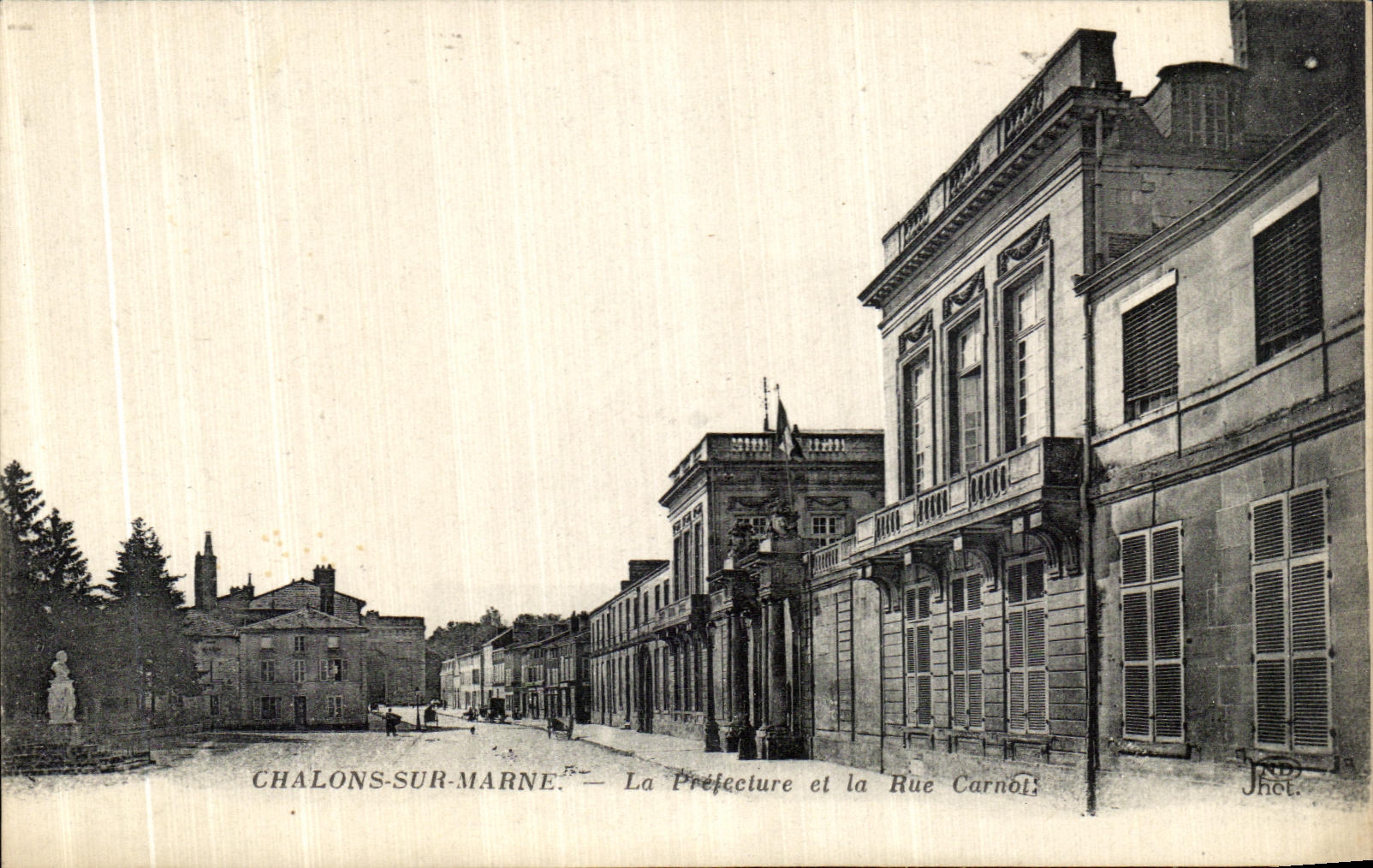 VINTAGE POSTCARD Trawl nets On the Marne Prefecture and the Street Carnot