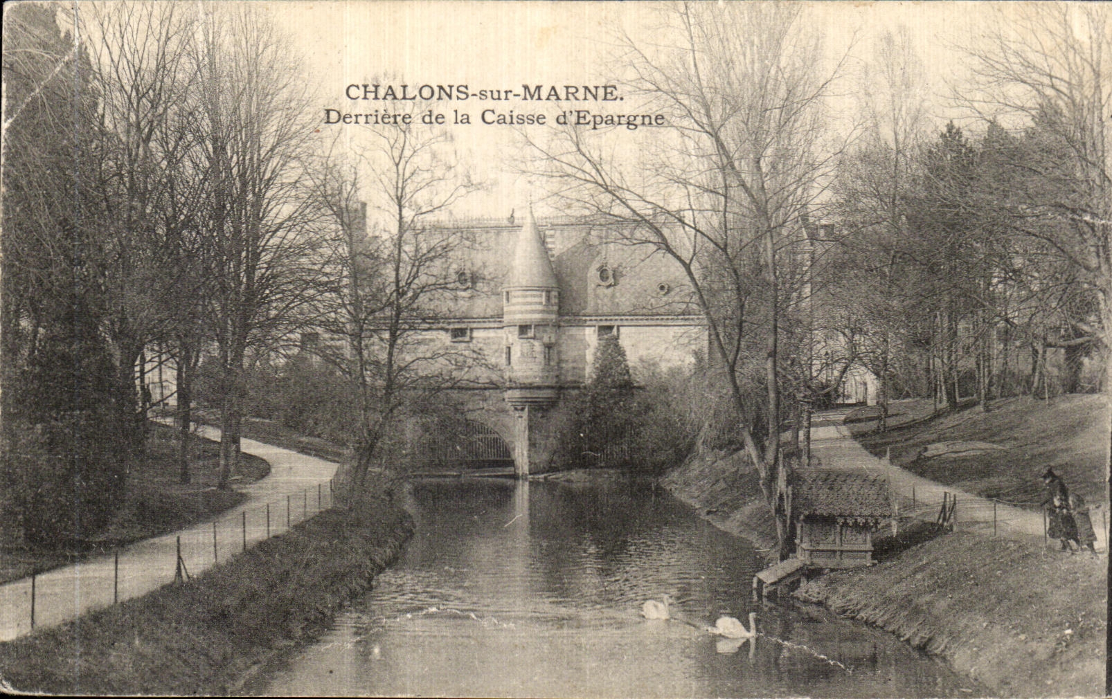 VINTAGE POSTCARD Chalons On the Marne Behind Case D Saves