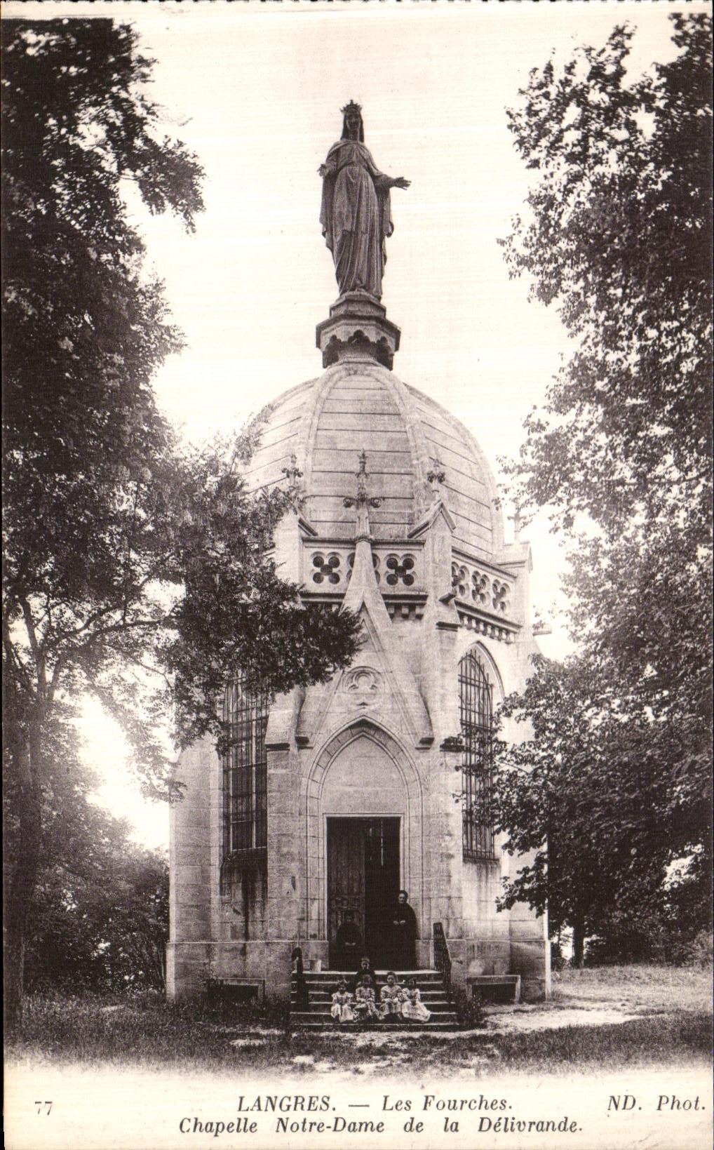 POSTAL Langres de la VENDIMIA la camara acorazada de Notre Dame de las bifurcaciones de los ninos de Delivrande