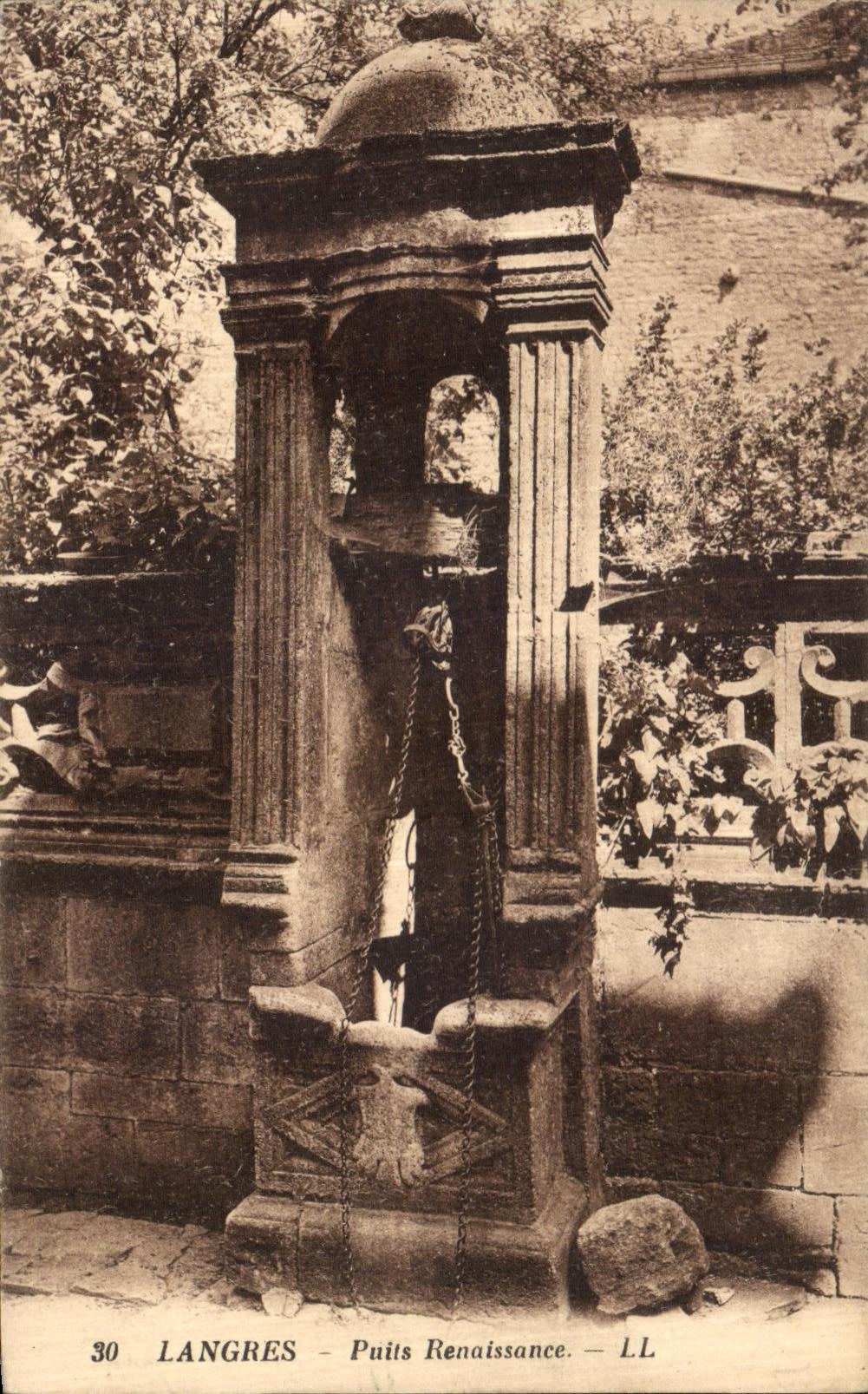 VINTAGE POSTCARD Langres Well Renaissance