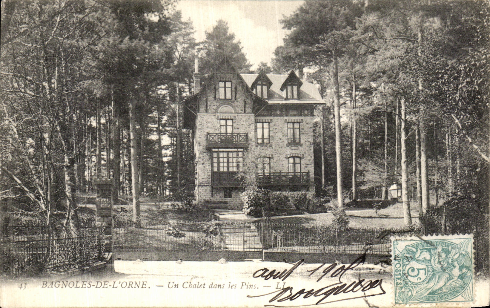 CPA Bagnoles De L Orne Un Chalet dans les Pins