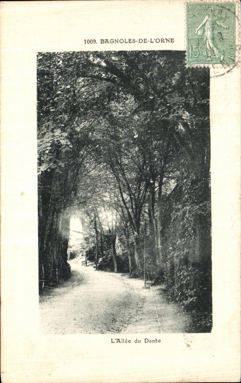 CPA Bagnoles de L Orne L Allee du Dante